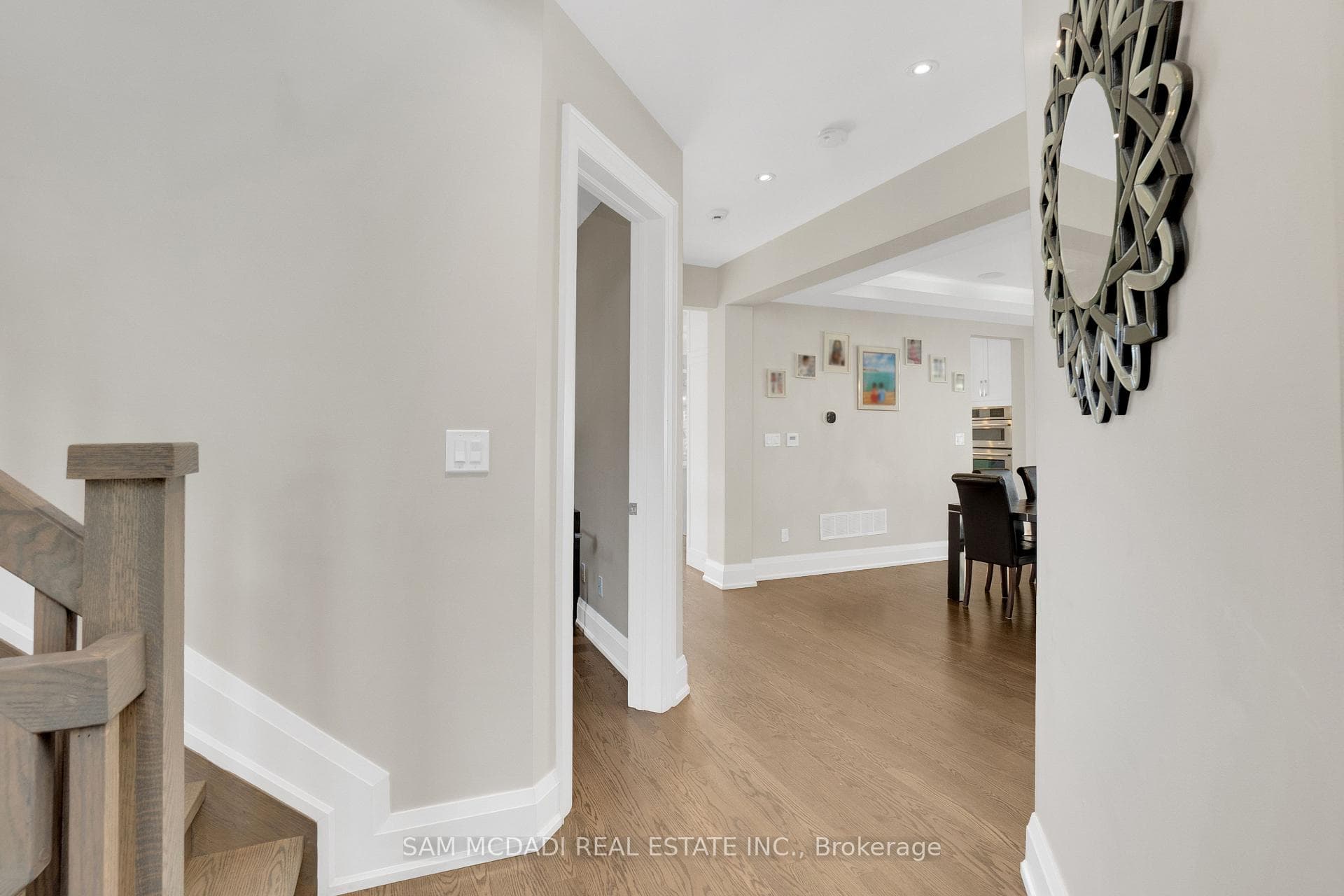 1196 Strathy Avenue photo 6