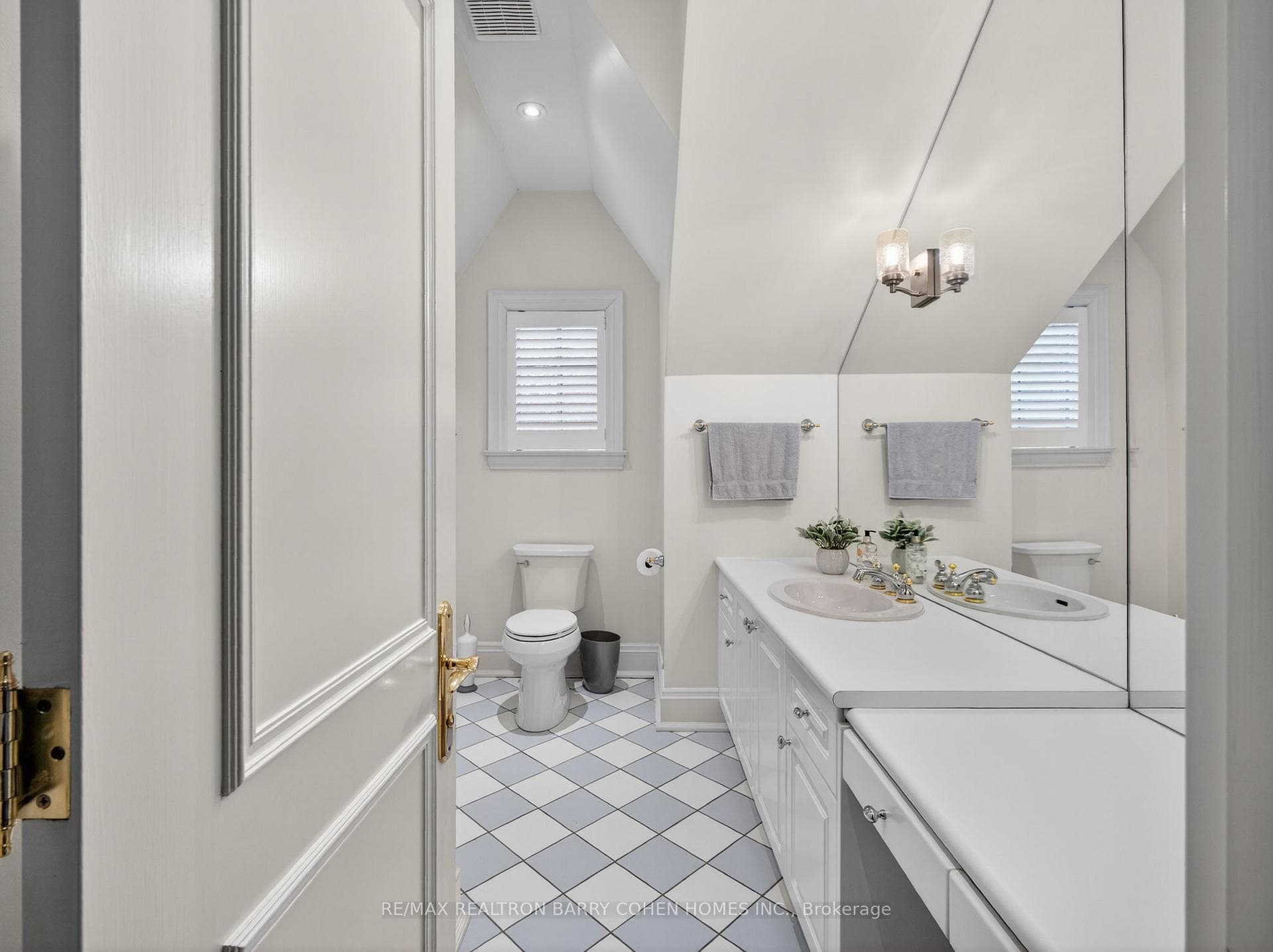 17 Bayview Ridge photo 32