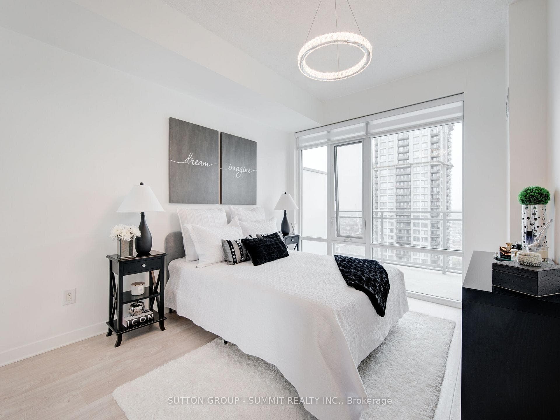 360 Square One Drive Unit 2606 photo 27