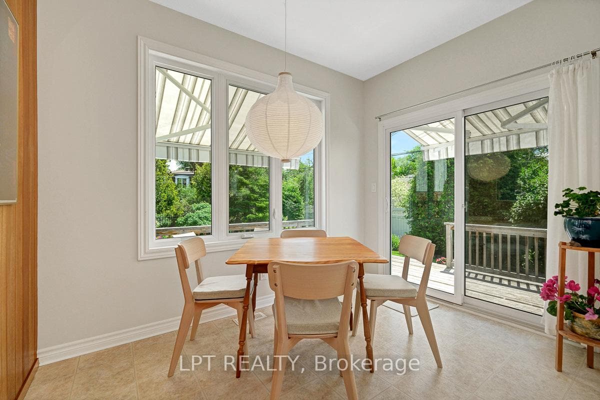 1772 Dunkirk Crescent photo 18