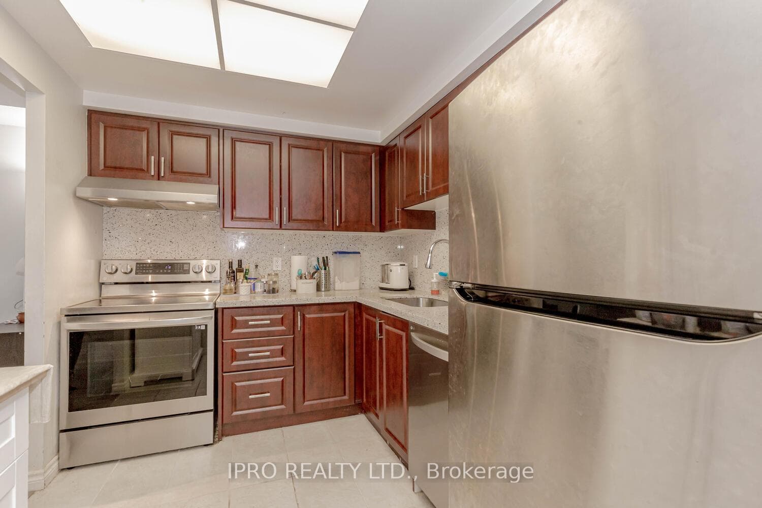 135 Hillcrest Avenue Unit 1213 photo 28