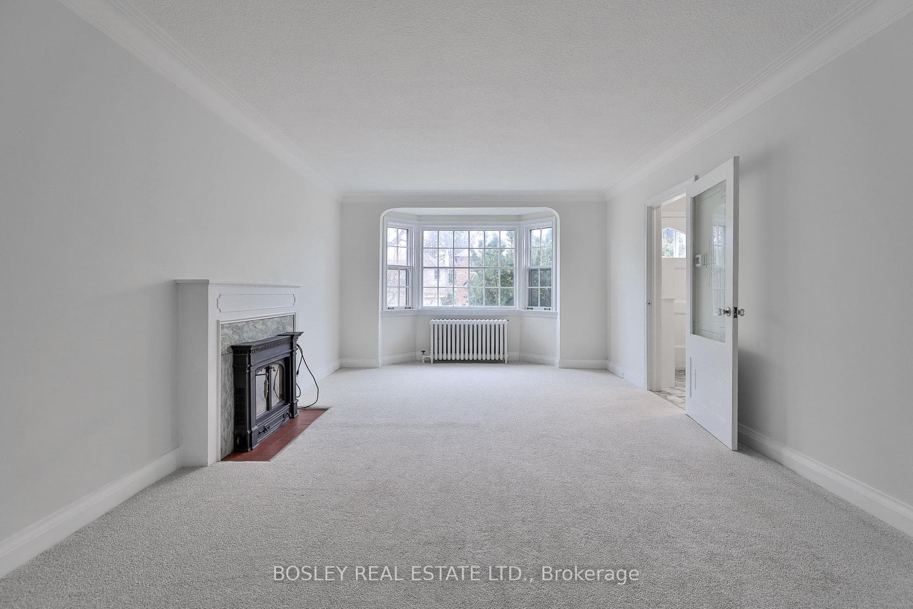 432 Broadway Avenue photo 4