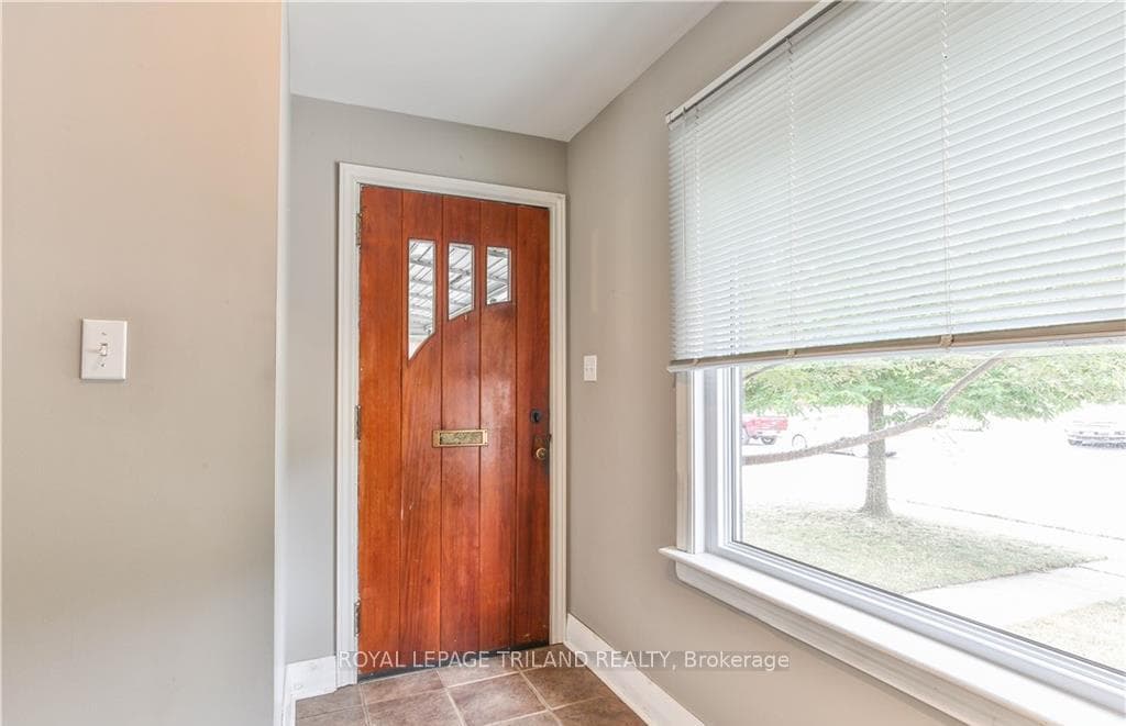 28 BEATTIE Avenue photo 4