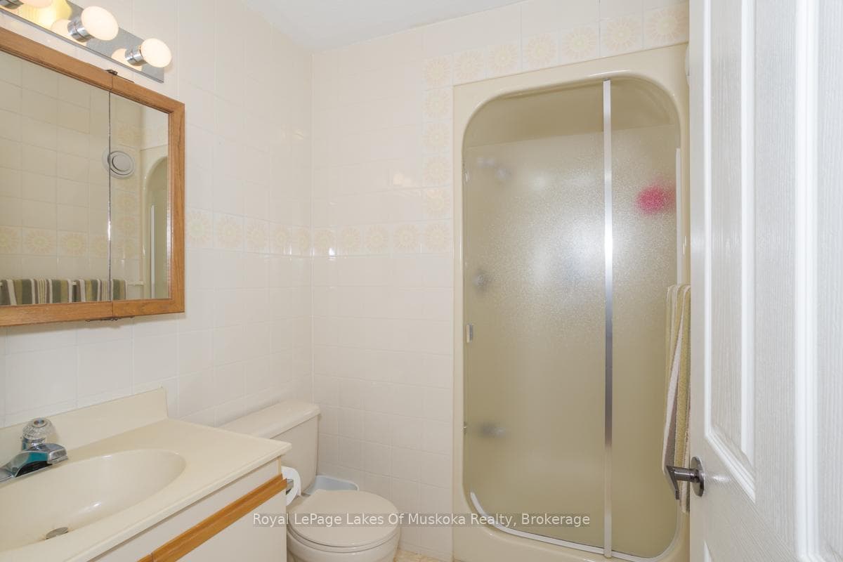110 Dill Street photo 30