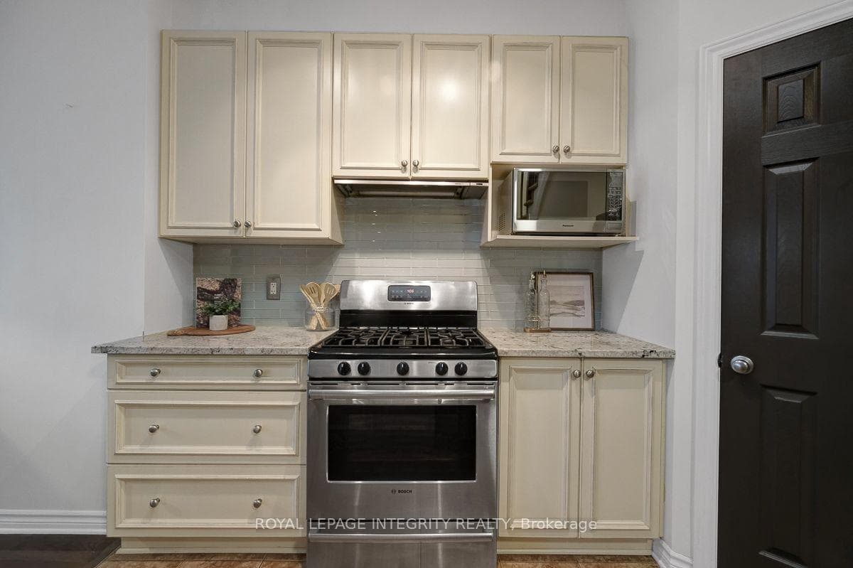 193 Mojave Crescent photo 21