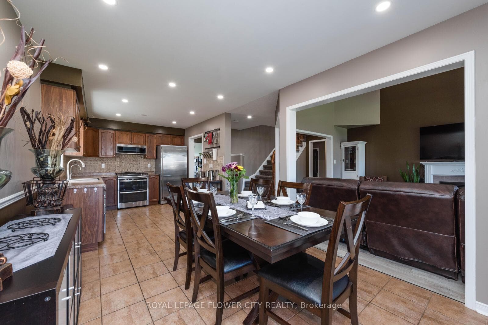 200 Hunter Way Unit Upper photo 14