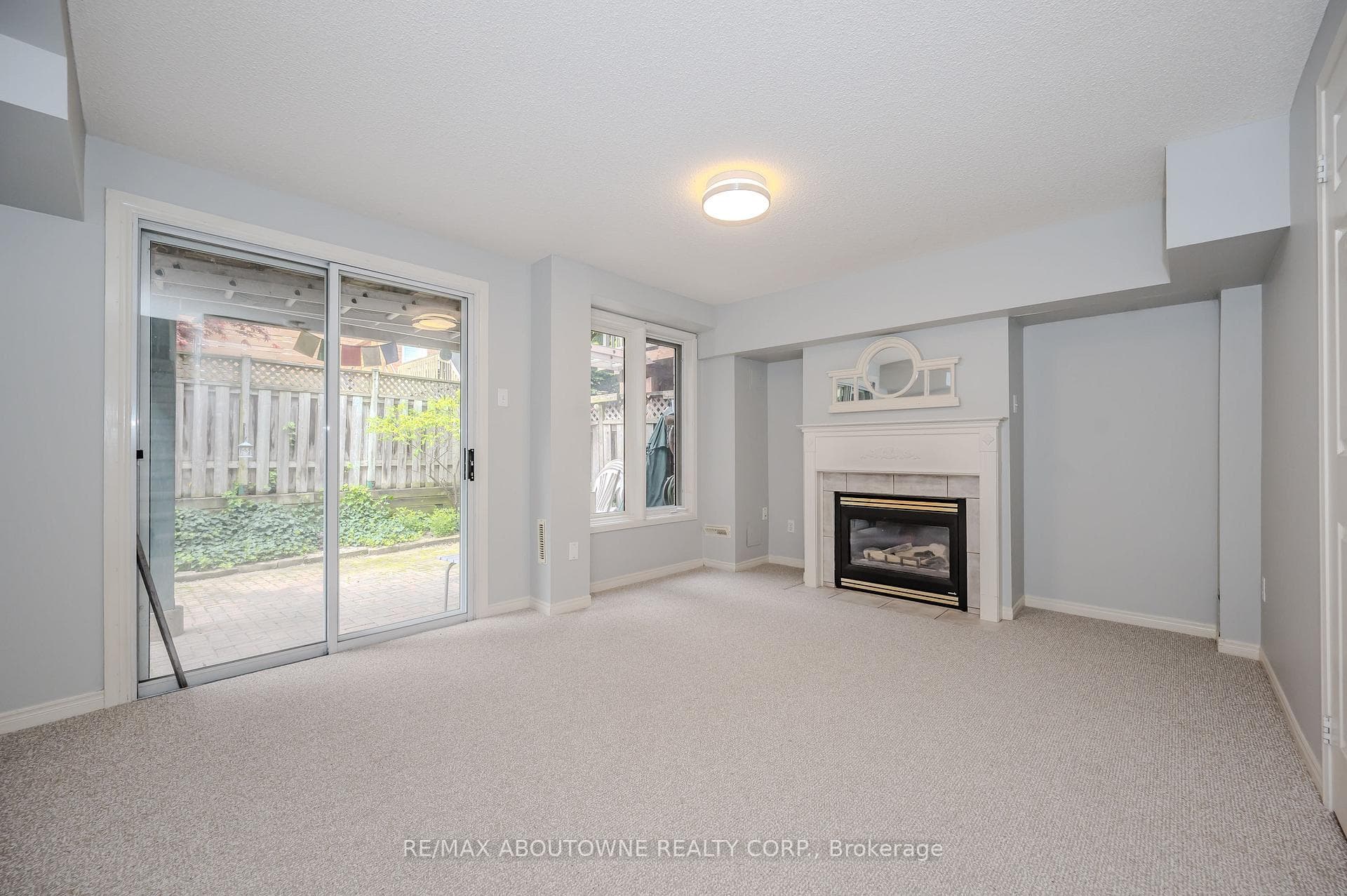 24 Bluewater Court photo 18