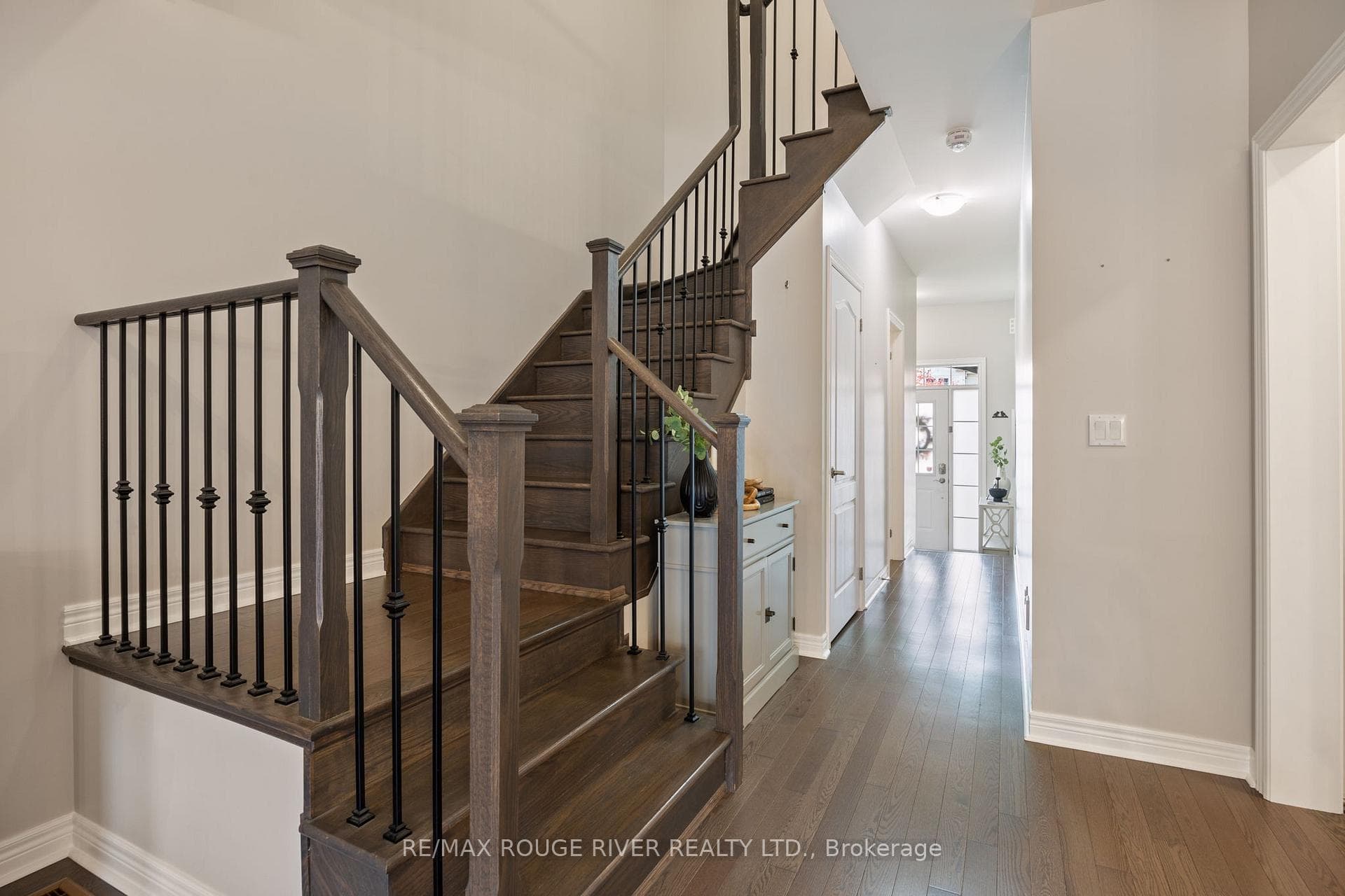 139 Cathedral Drive photo 19