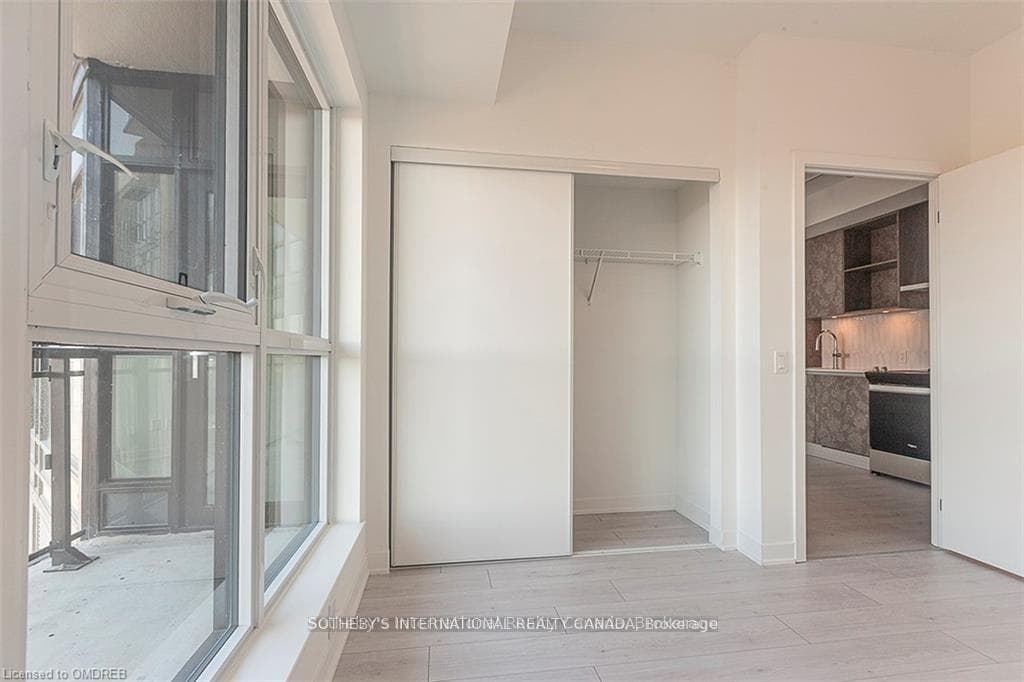 405 DUNDAS Street Unit 601 photo 12