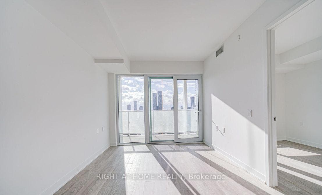 88 Queen Street Unit 2907 photo 4