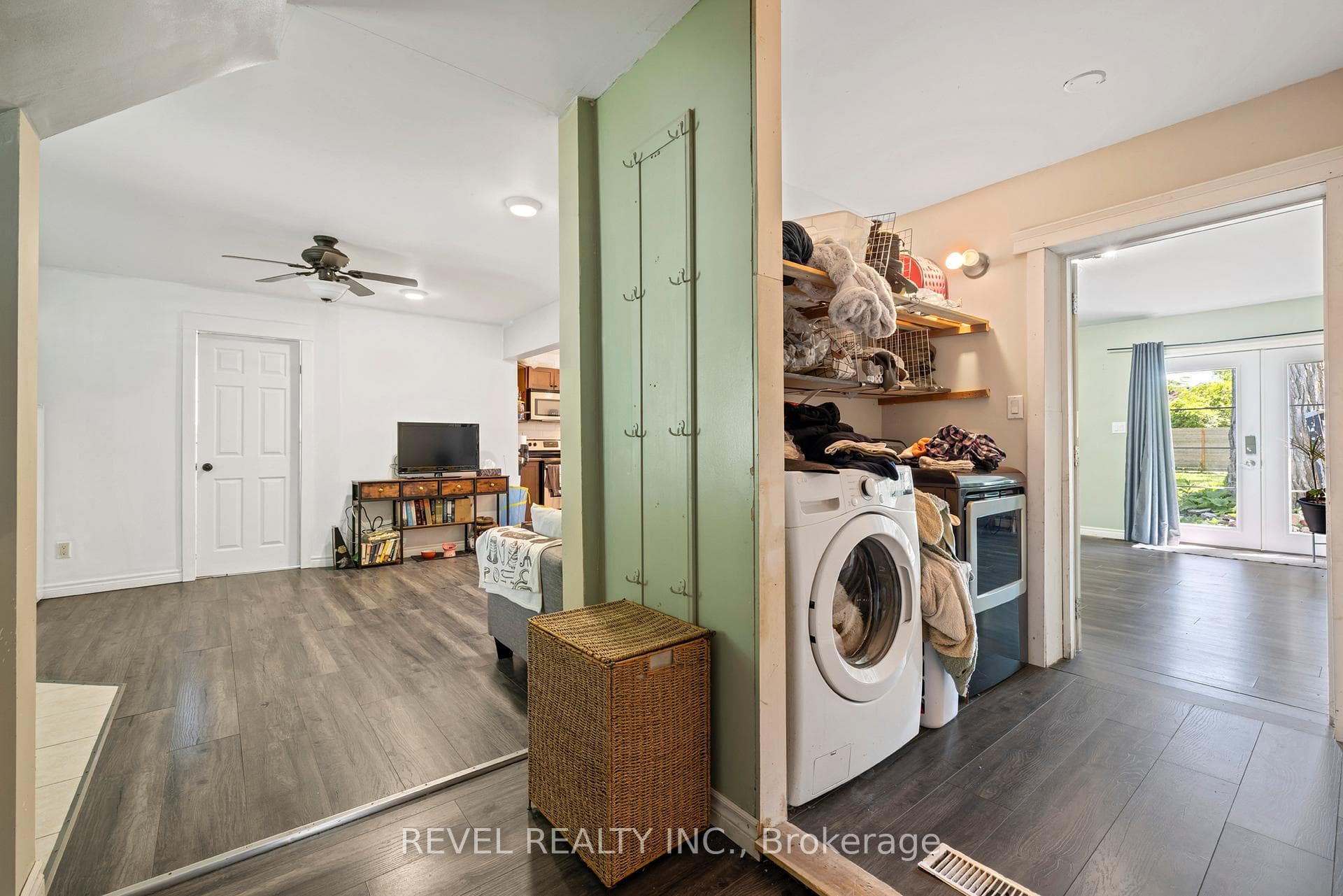 54 Chestnut Street photo 18