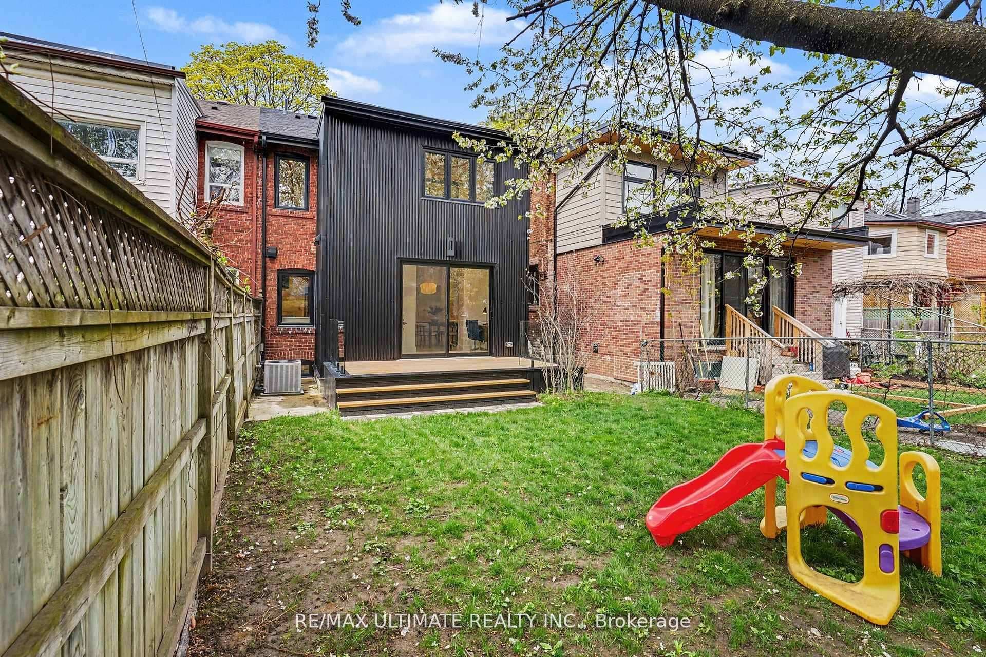 89 Alberta Avenue photo 45