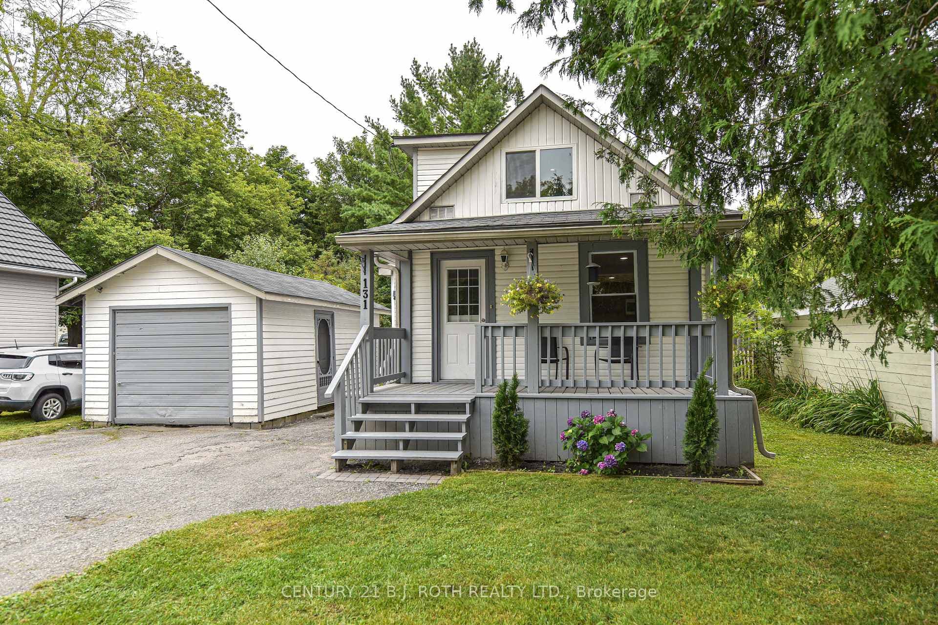 131 Powley Street photo 4