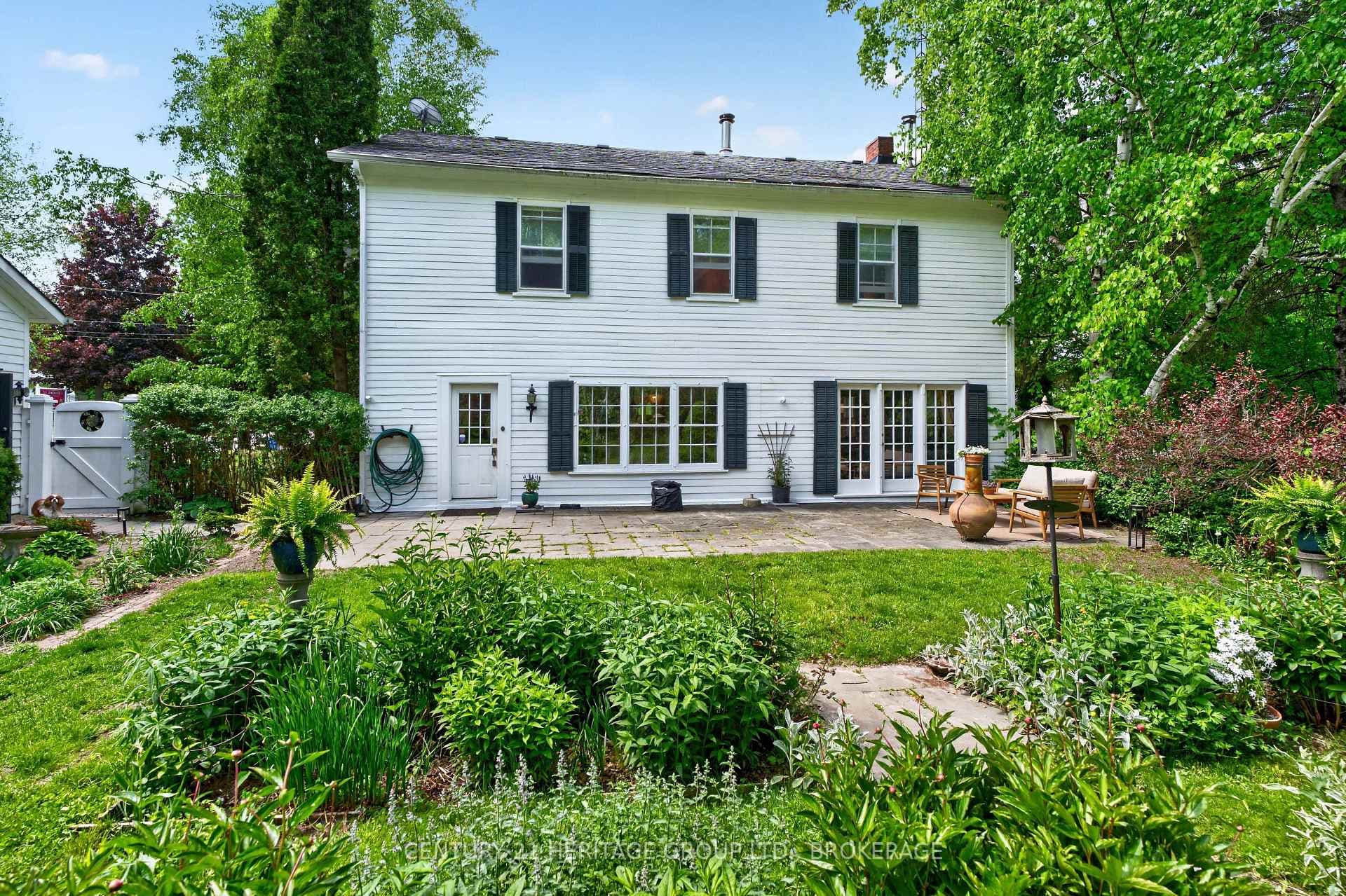136 Old Danforth Road photo 11