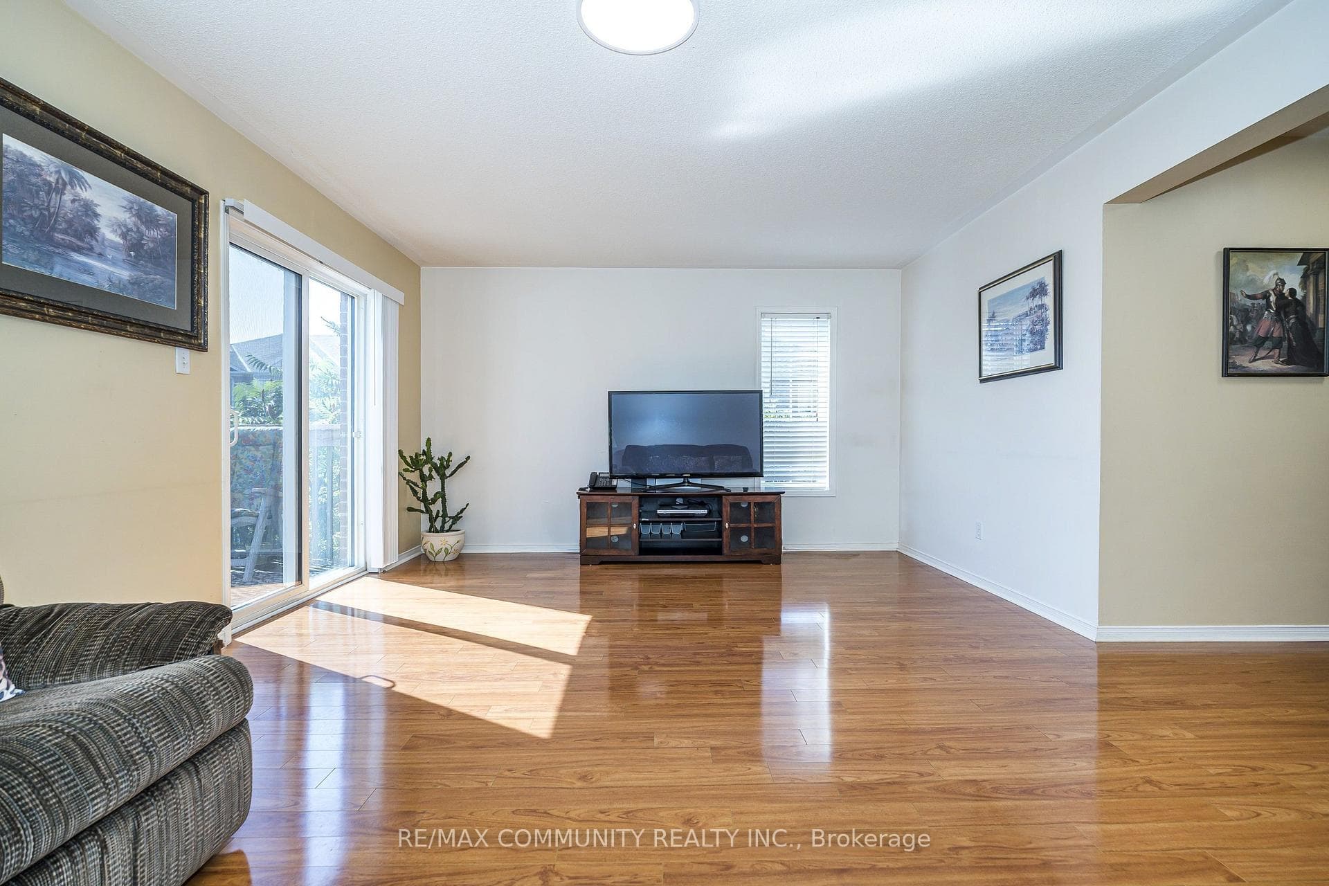 209 Old Harwood Avenue photo 13