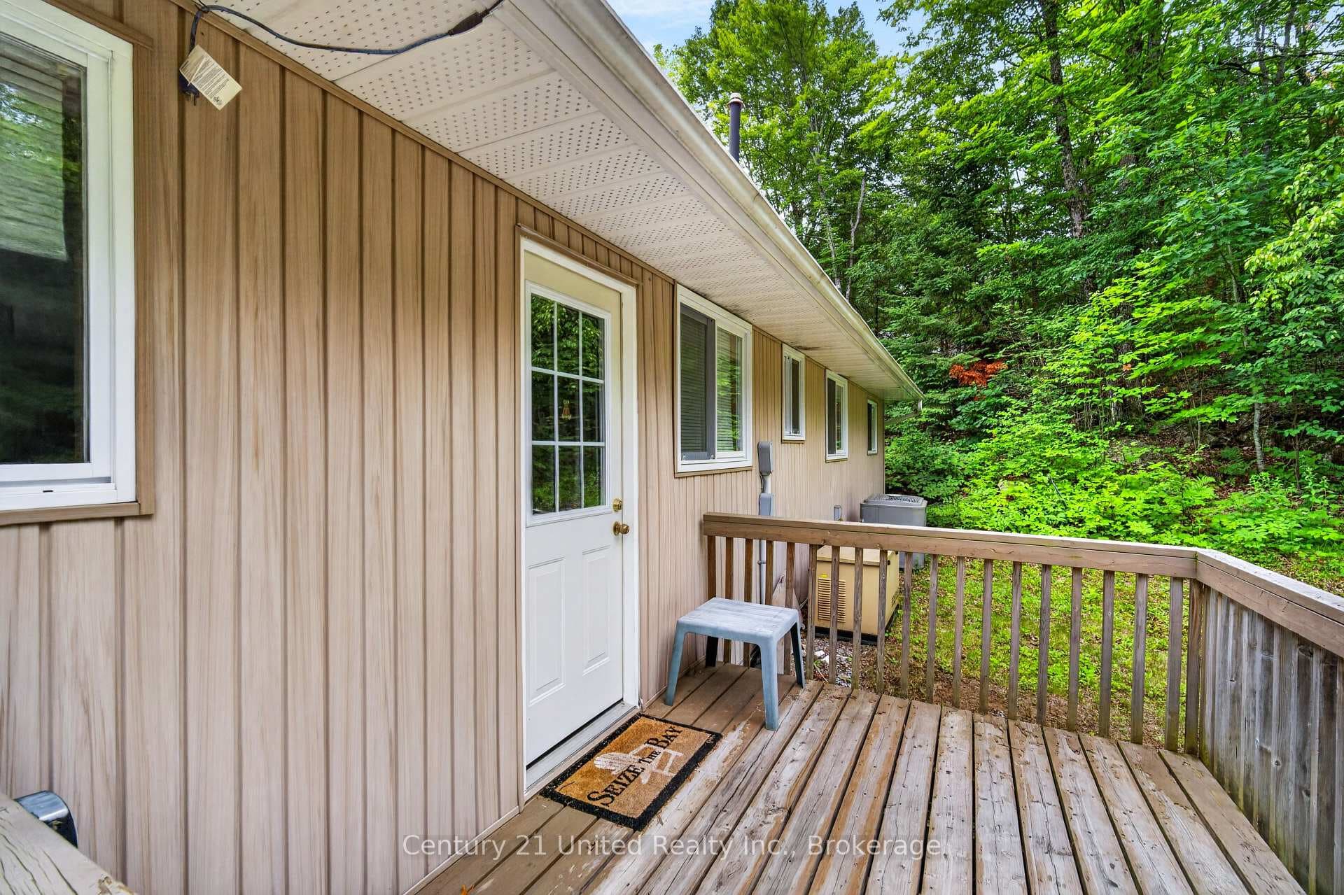 1047 Redwood Lane photo 35