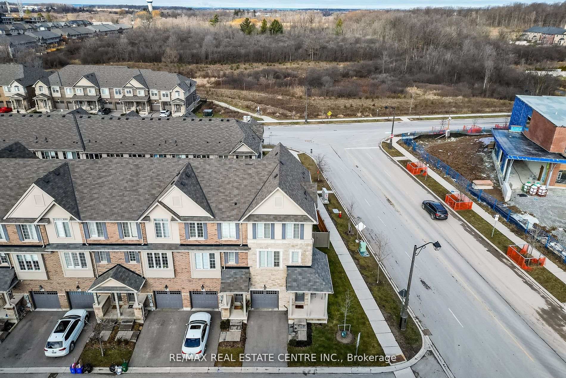411 Hardwick Common N/A photo 3