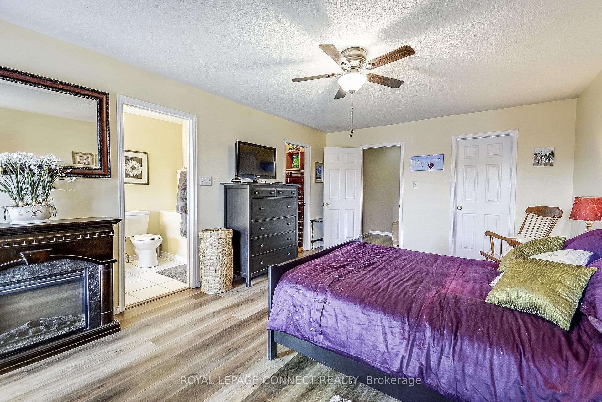 Luxury Vinyl Floor; Ceiling Fan