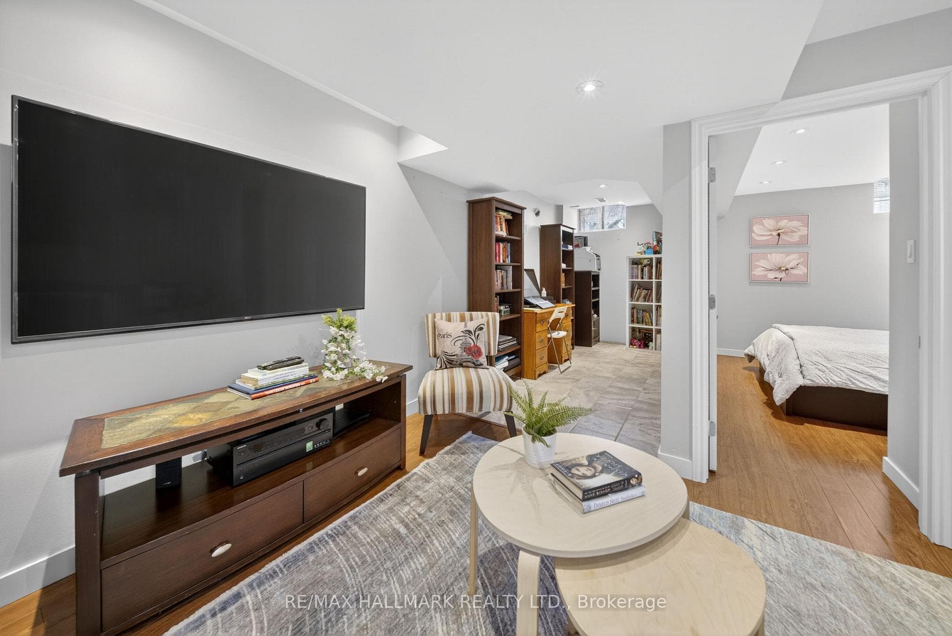64 Coranto Way photo 35