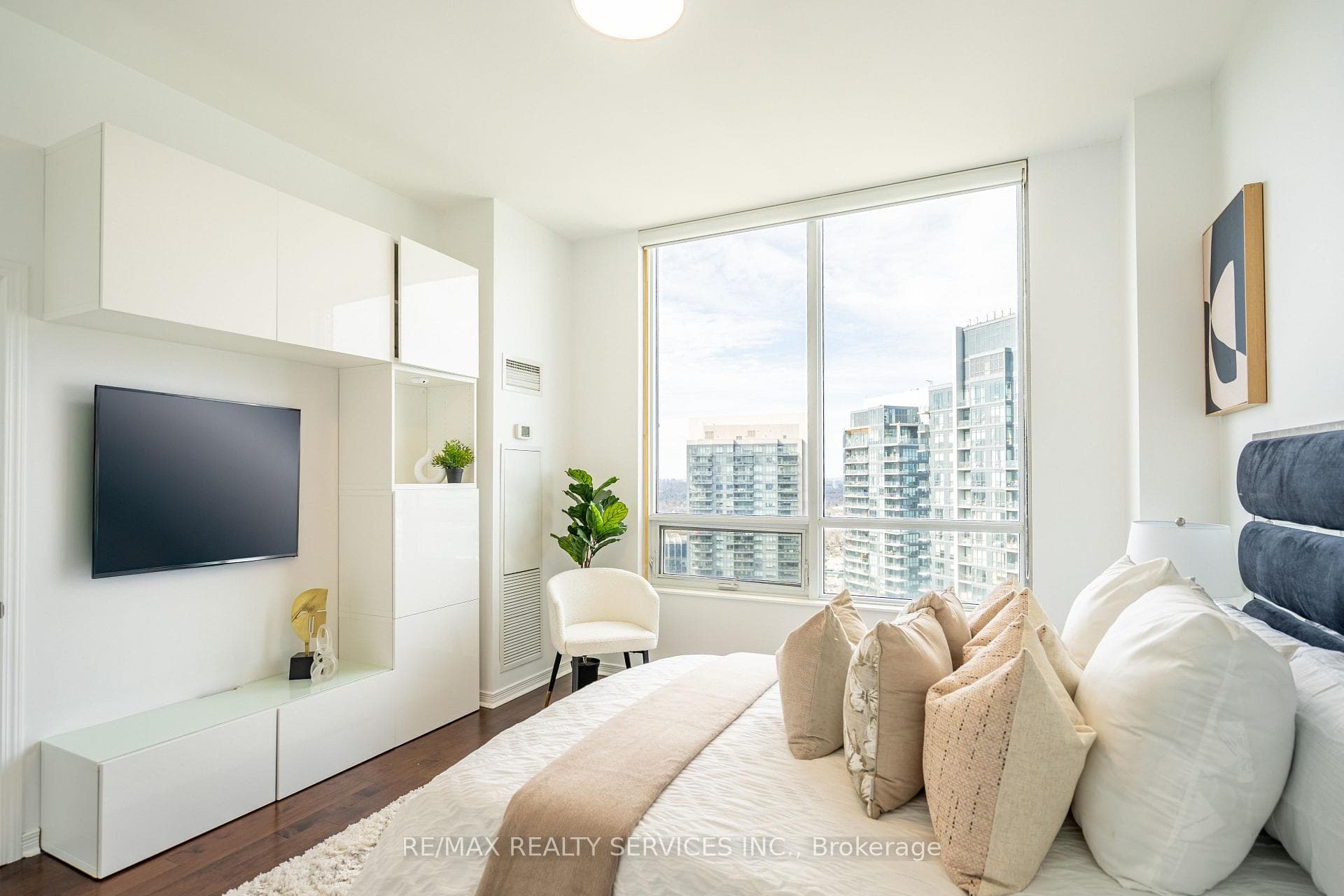 2230 Lake Shore Boulevard Unit PH 02 photo 19