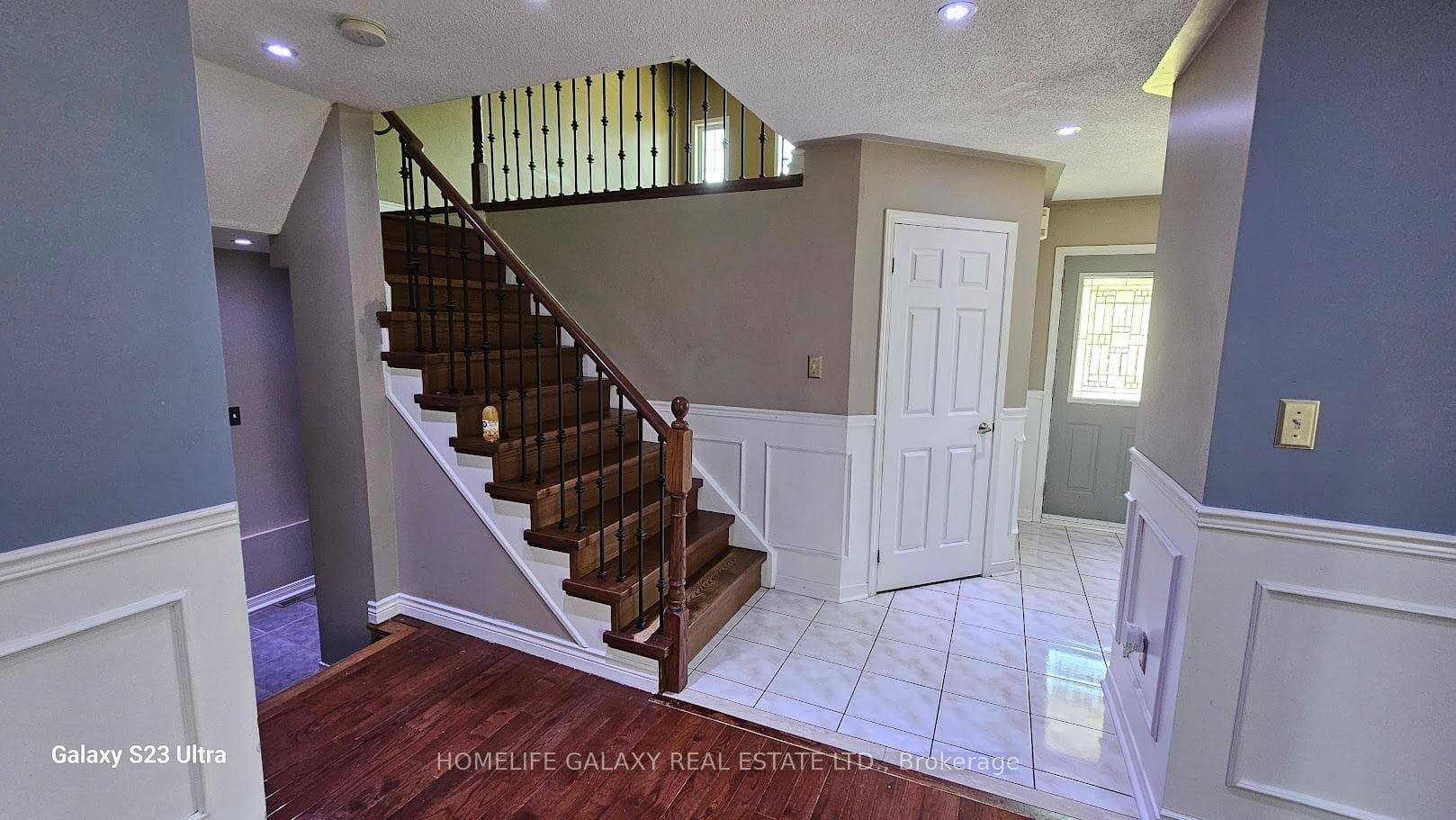 15 Hutton Place photo 4