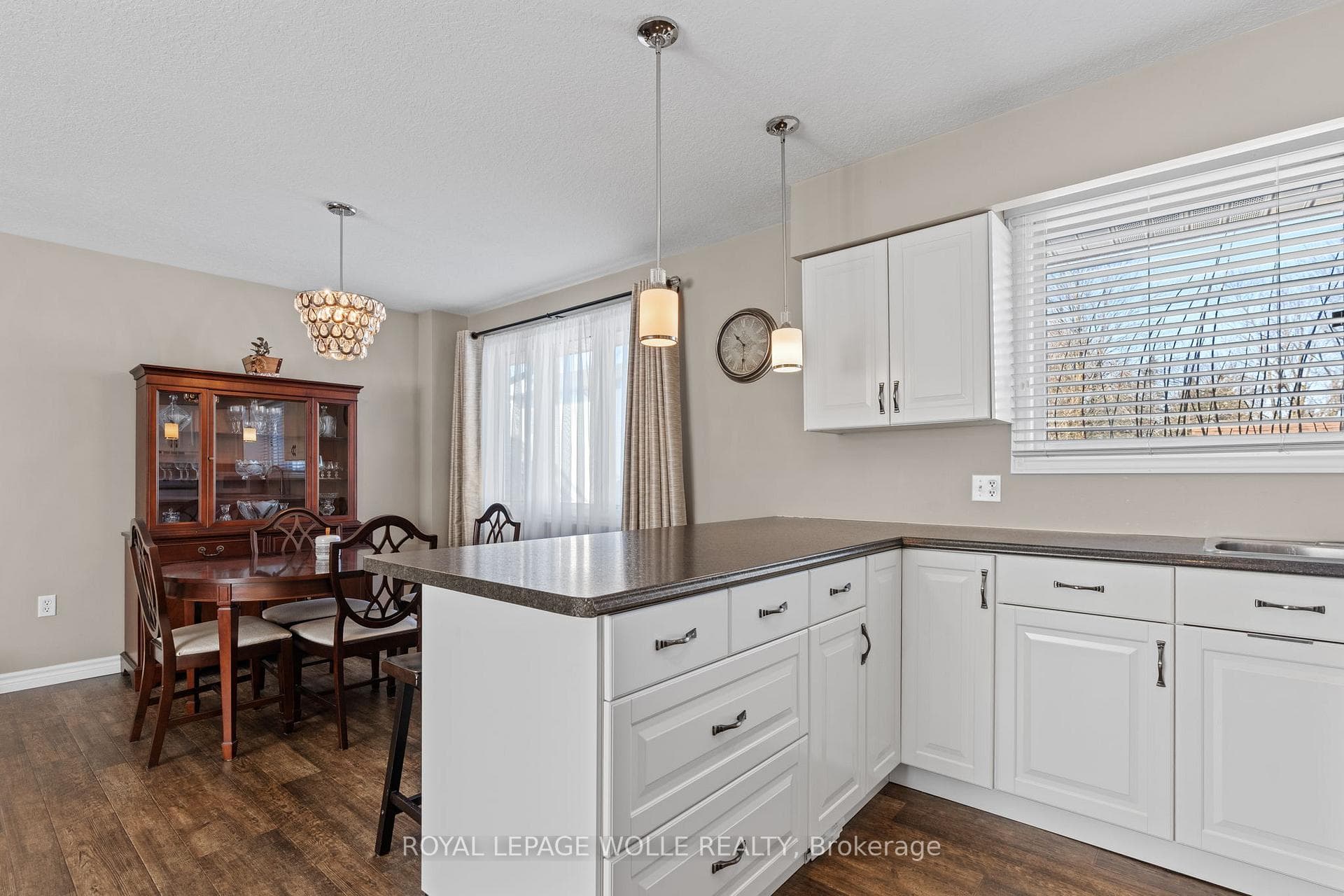 218 Arris Crescent photo 18