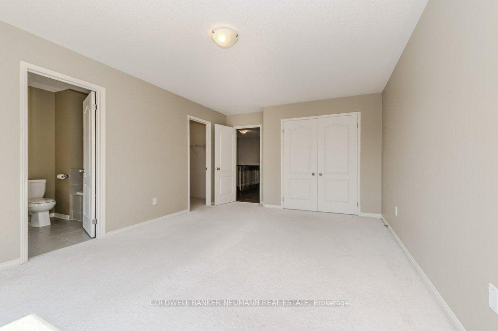 1035 Victoria Road Unit 117 photo 22