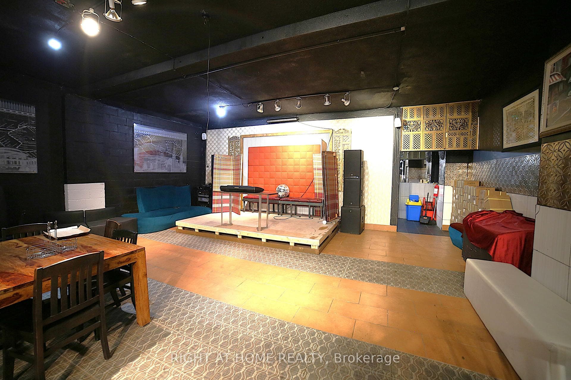 242 Parliament Street photo 14