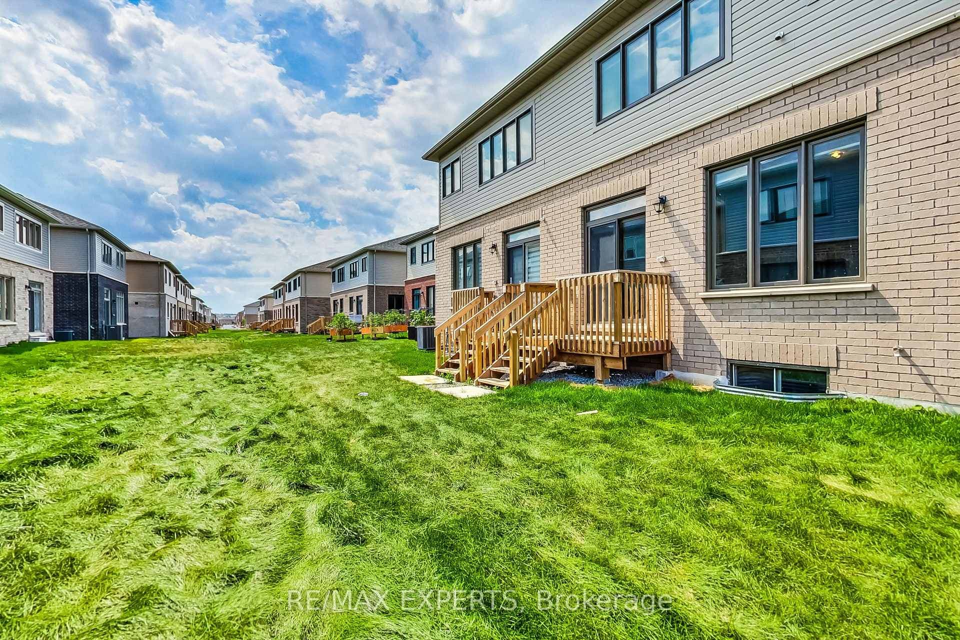 162 SHEPHERD Drive photo 17