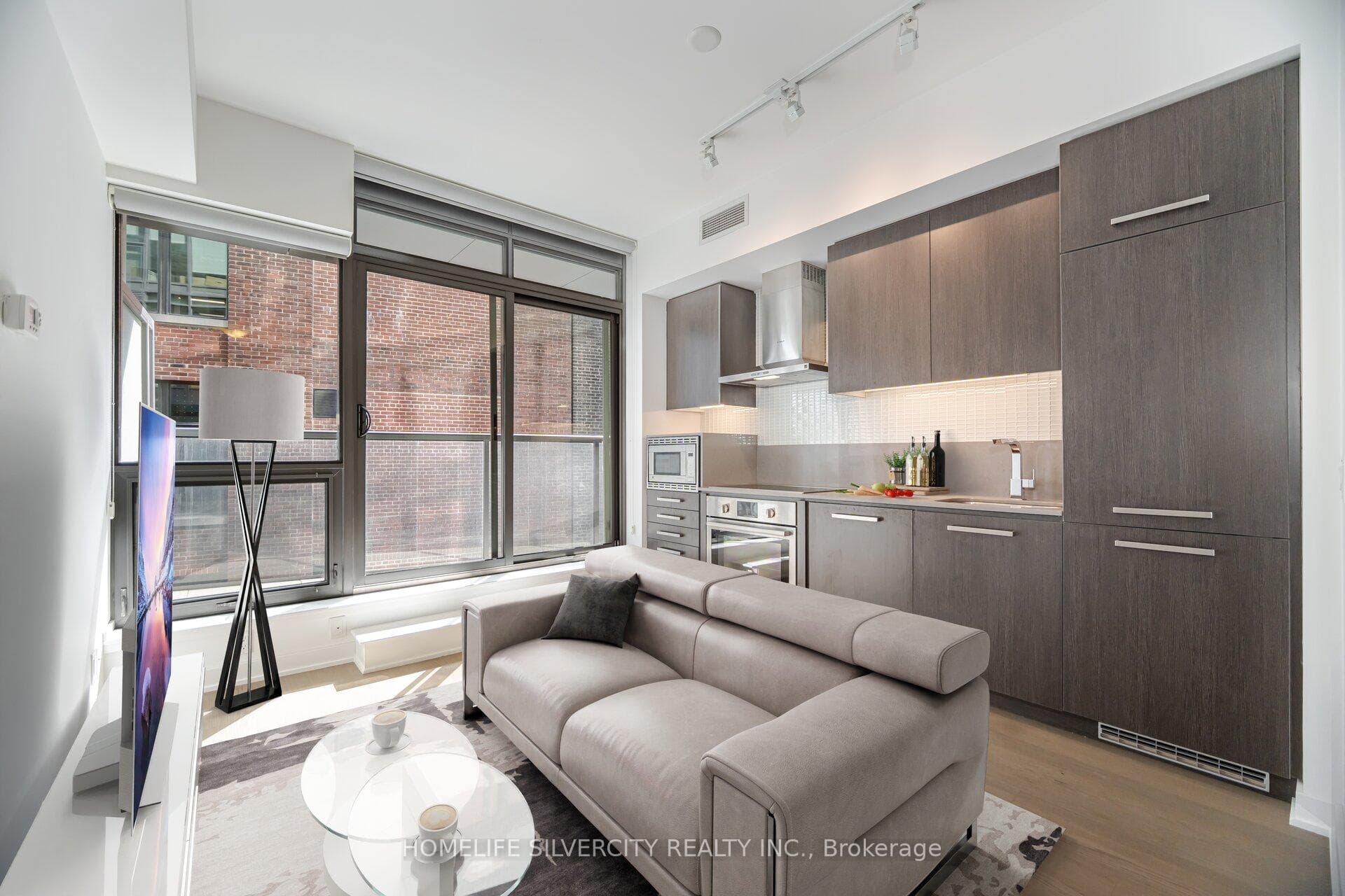 15 Beverley Street Unit 506 photo 10