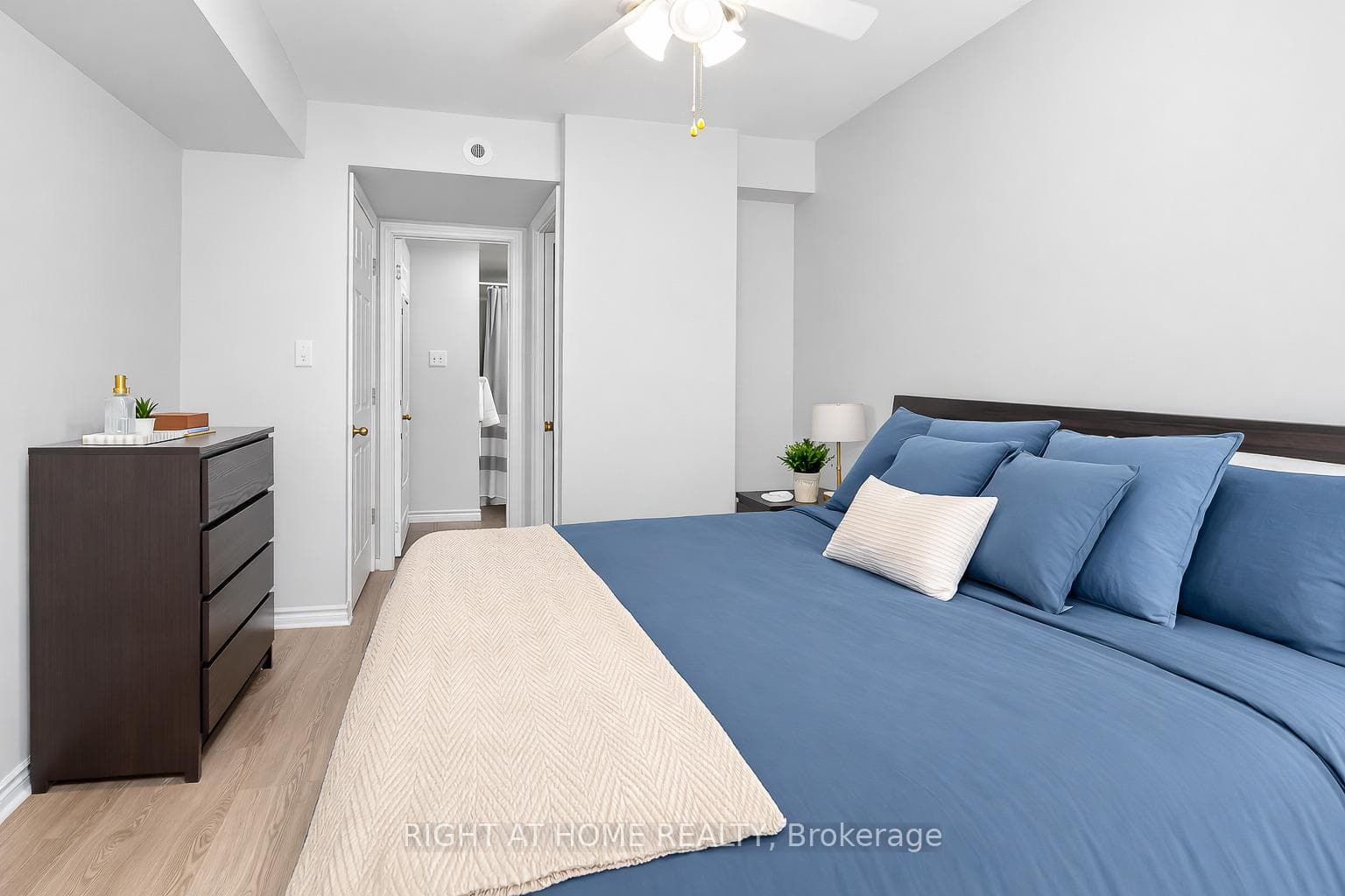 65 George Appleton Way Unit 2085 photo 15