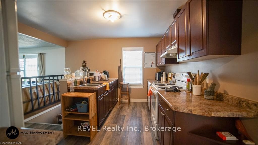 248 NIAGARA Street photo 11
