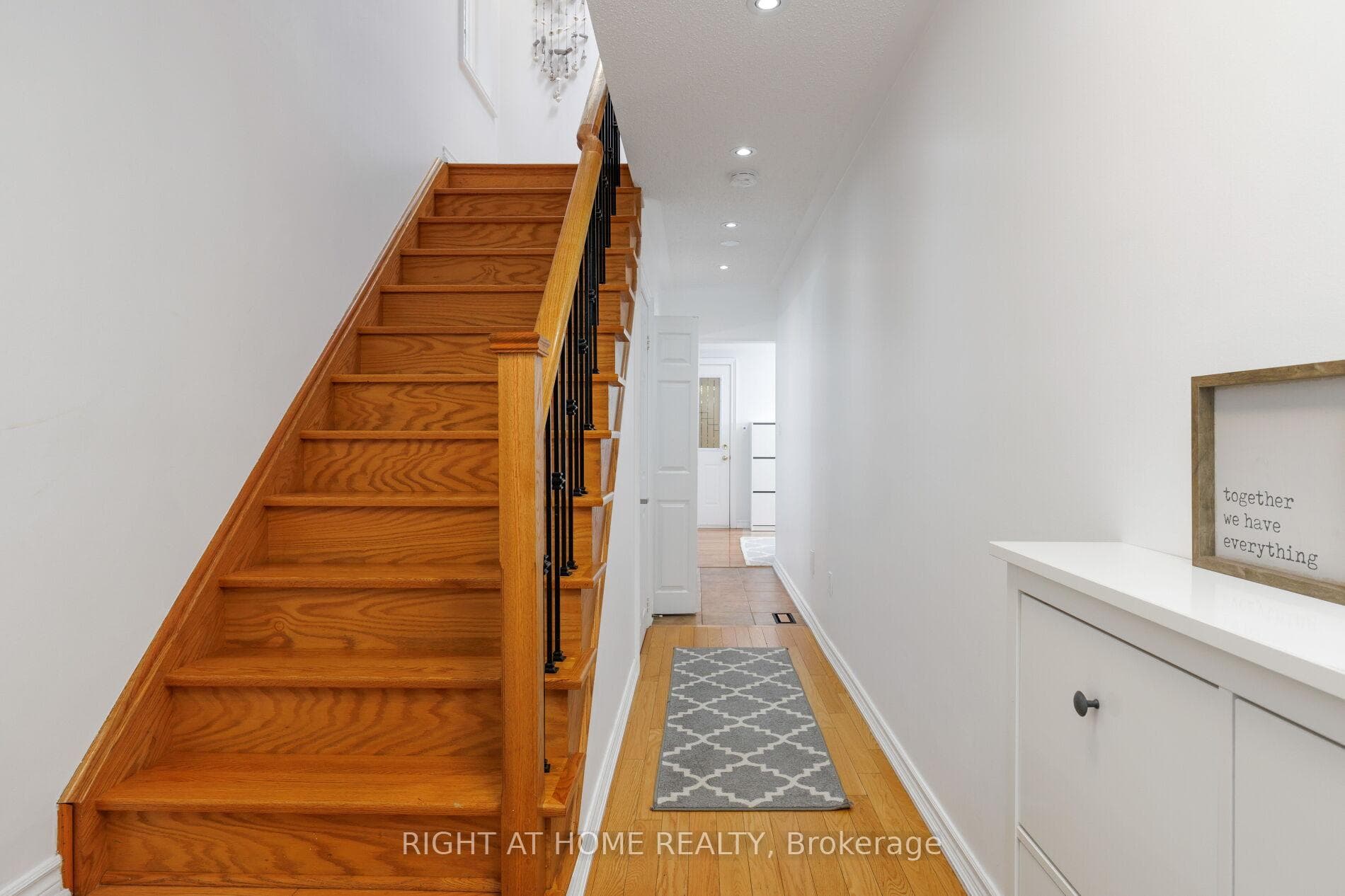 27 Ramage Lane photo 4