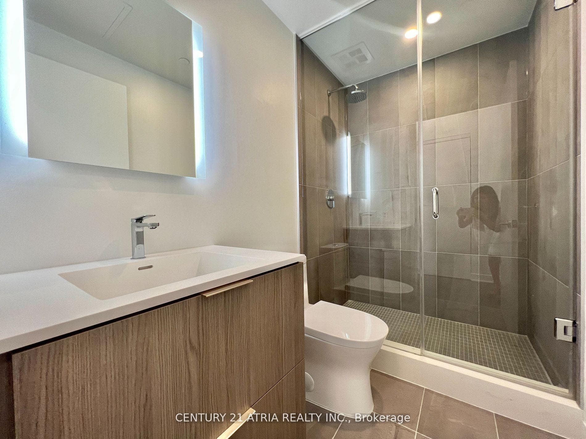 900 St Clair Avenue Unit 203 photo 12