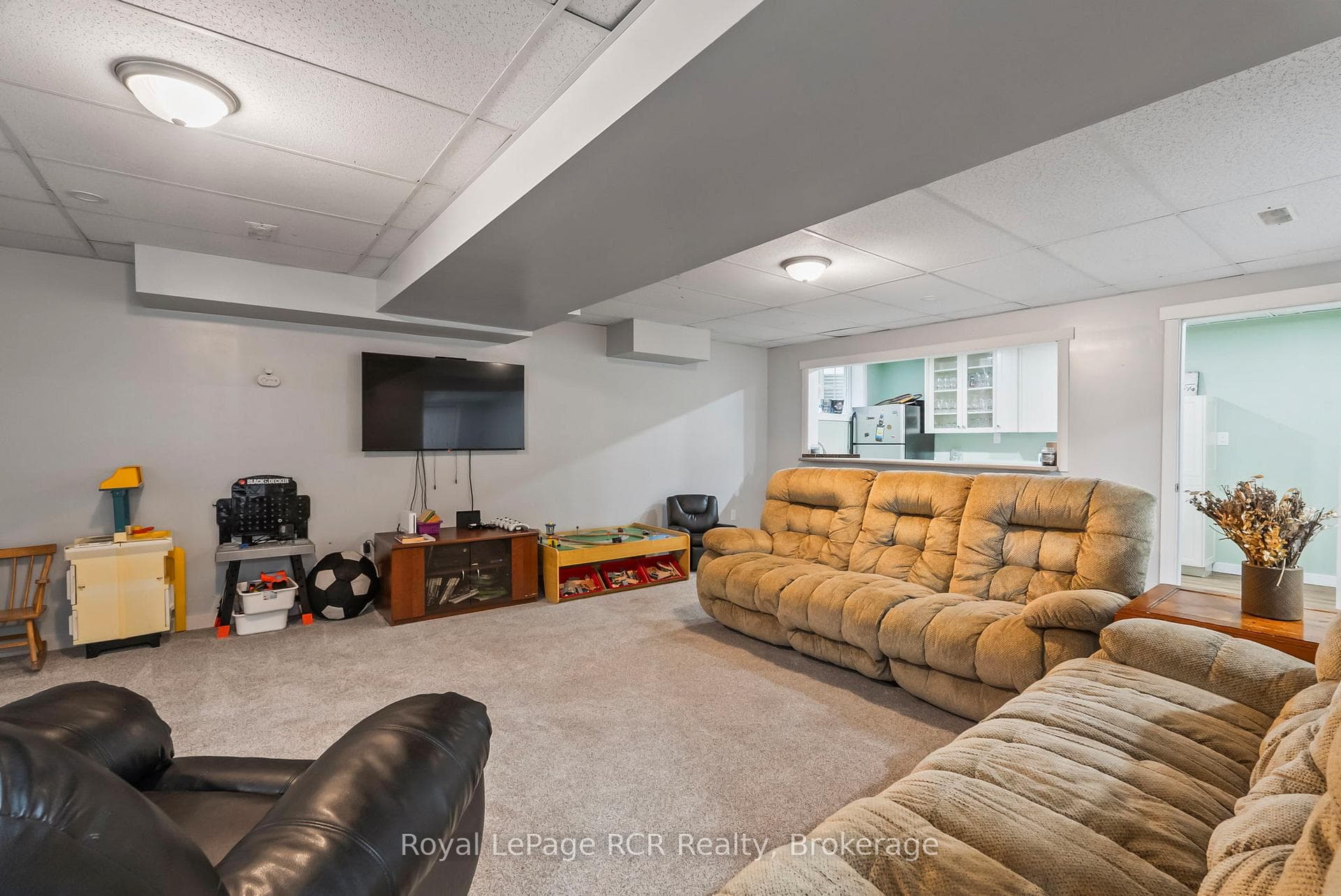 165 Napoleon Street photo 35