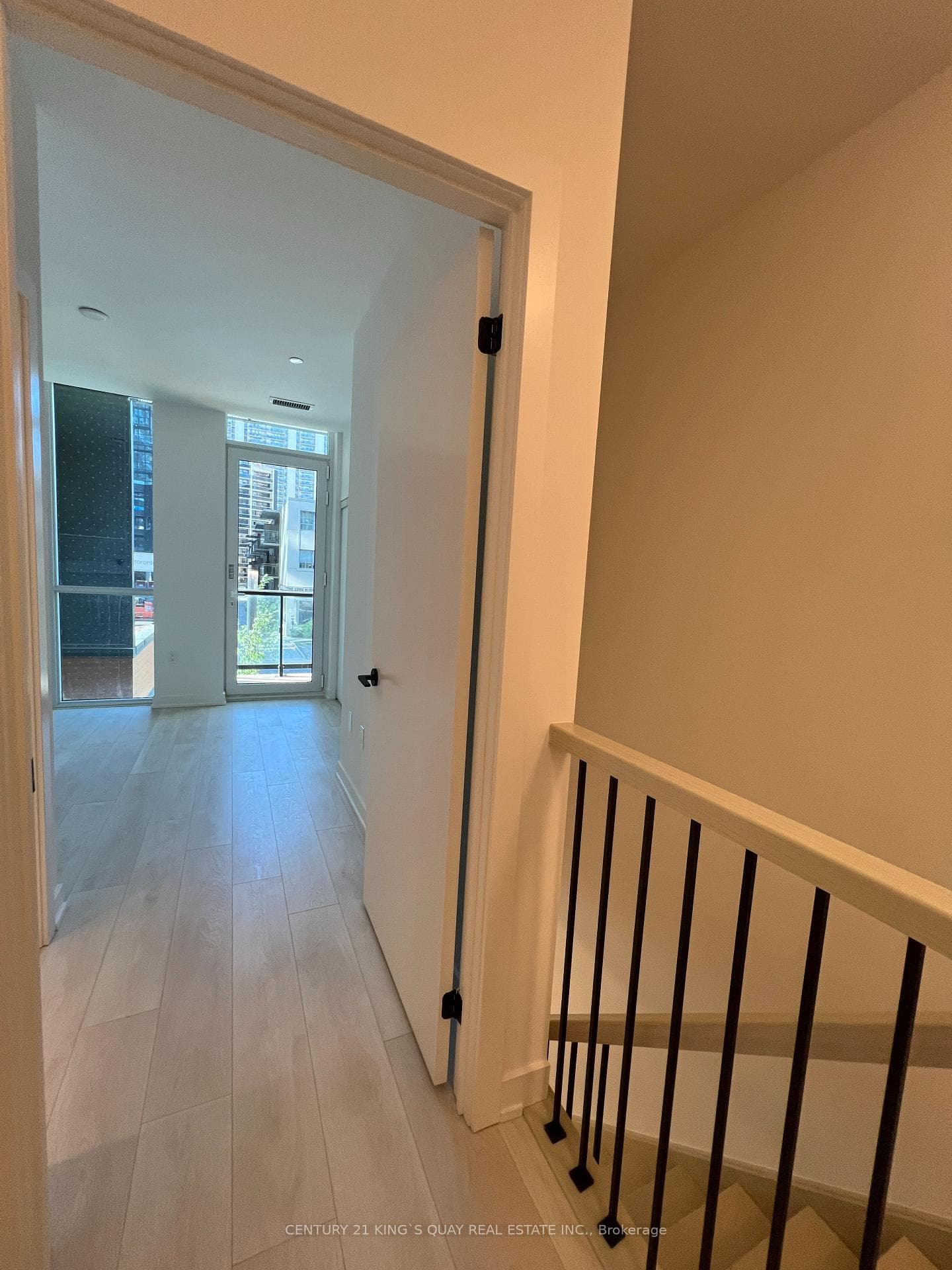 119 Broadway Avenue photo 11