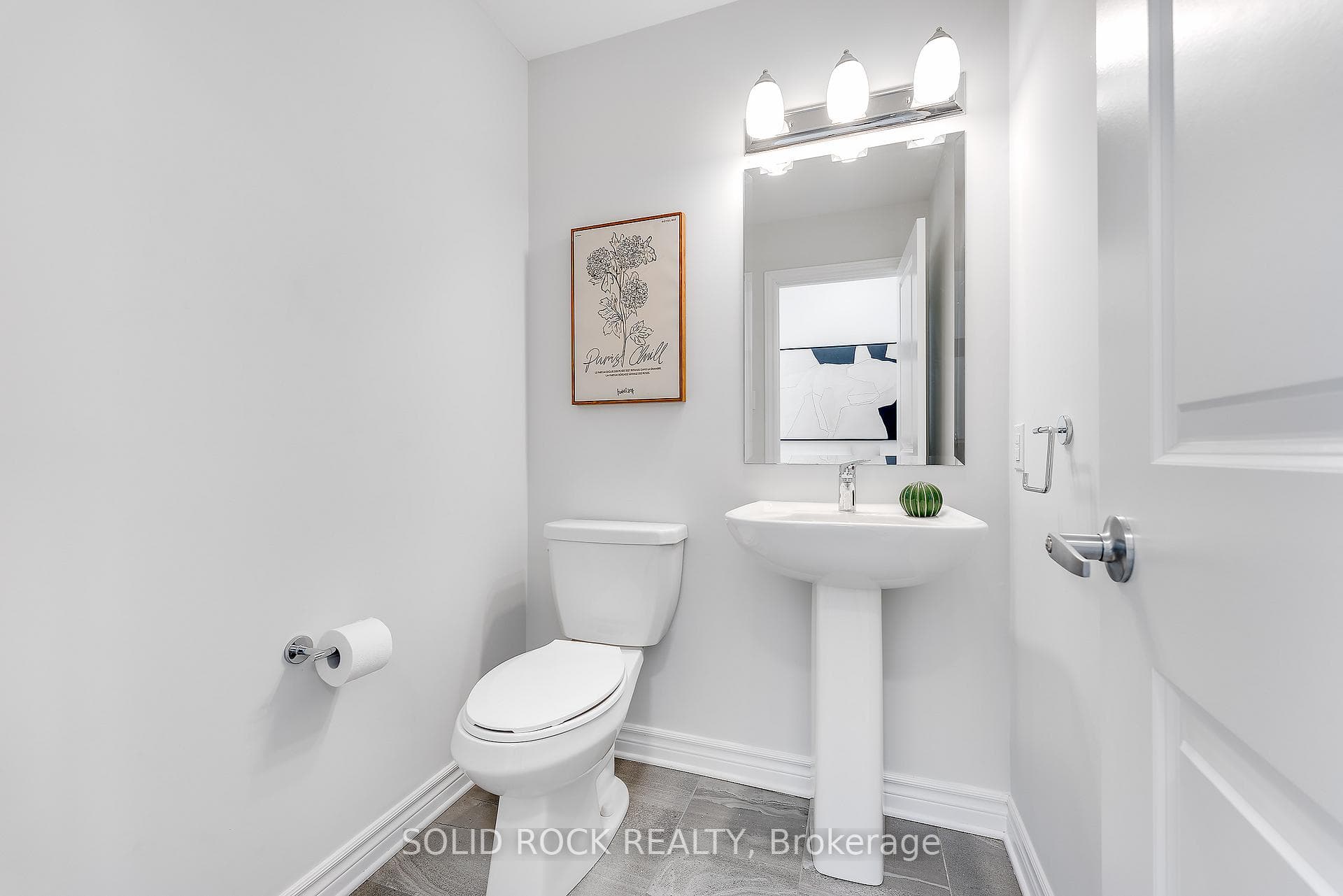 1042 Kilbirnie Drive photo 4