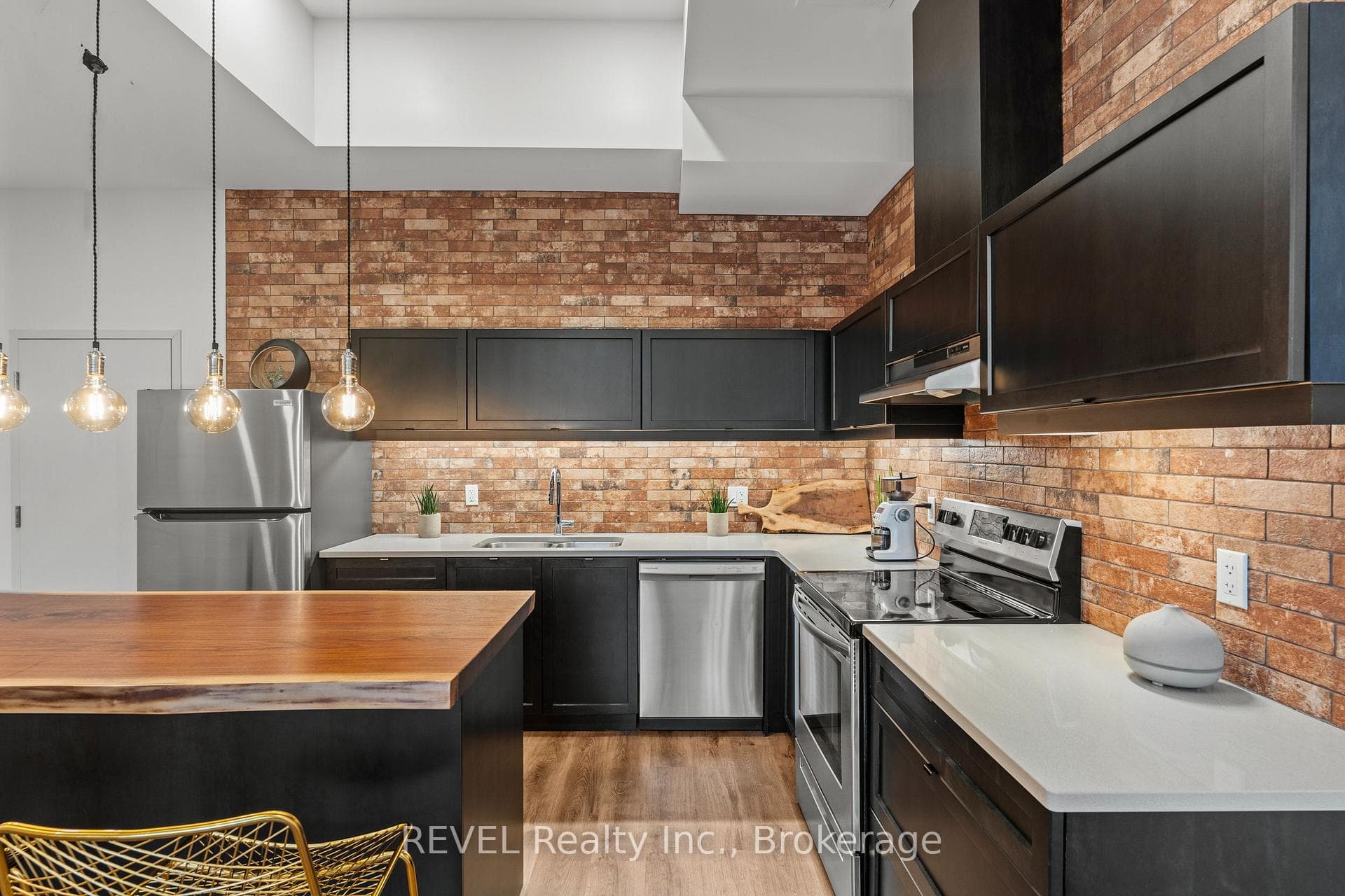 405 Merritt Street Unit 3 photo 14