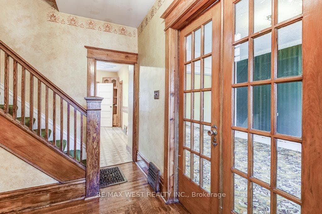 726 Indian Road photo 5