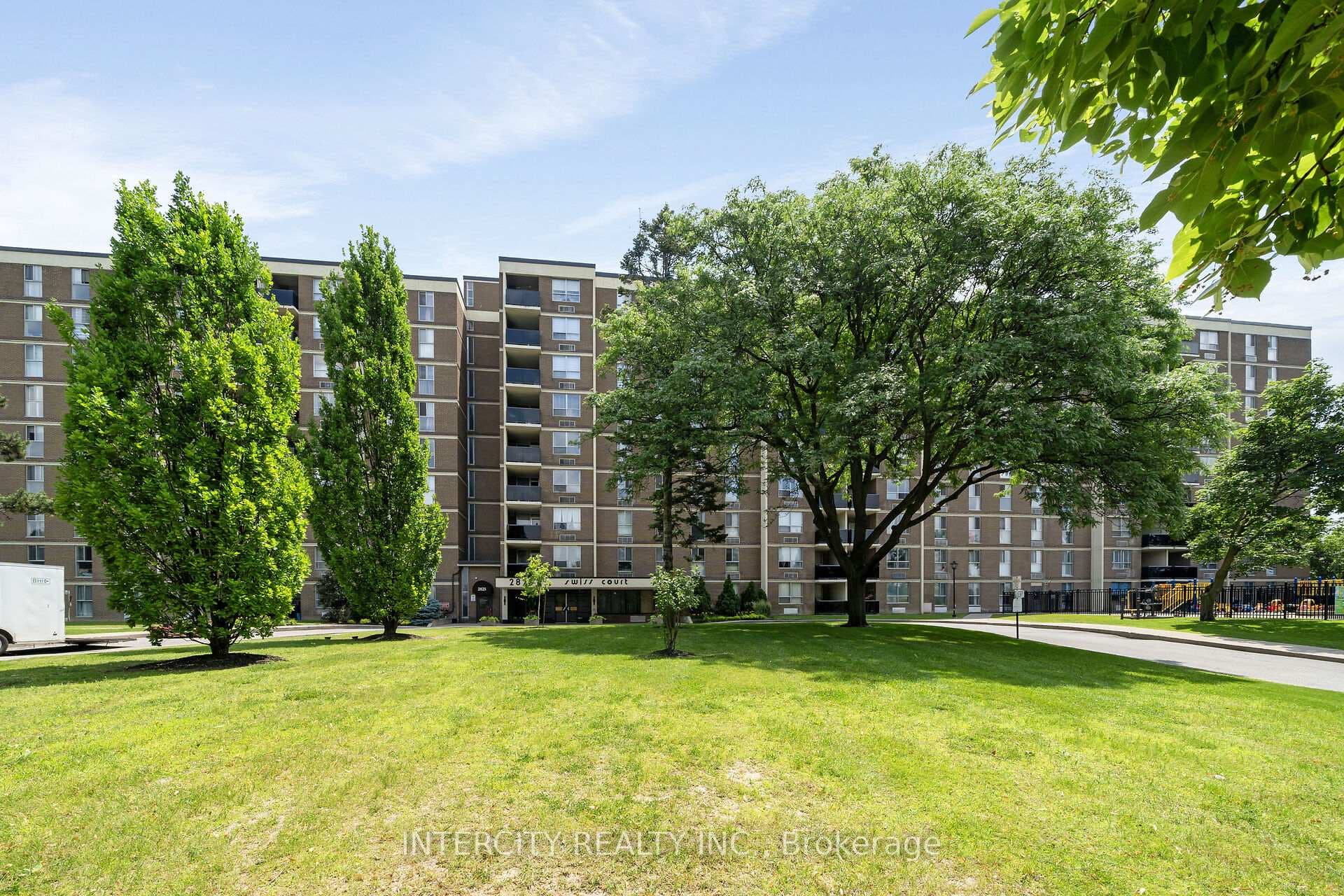 2825 Islington Avenue Unit 302 photo 2