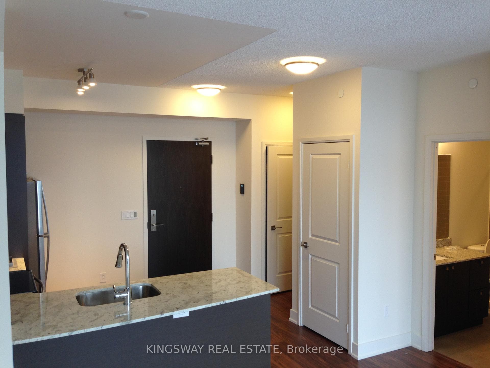 88 Sheppard Avenue Unit 1606 photo 2