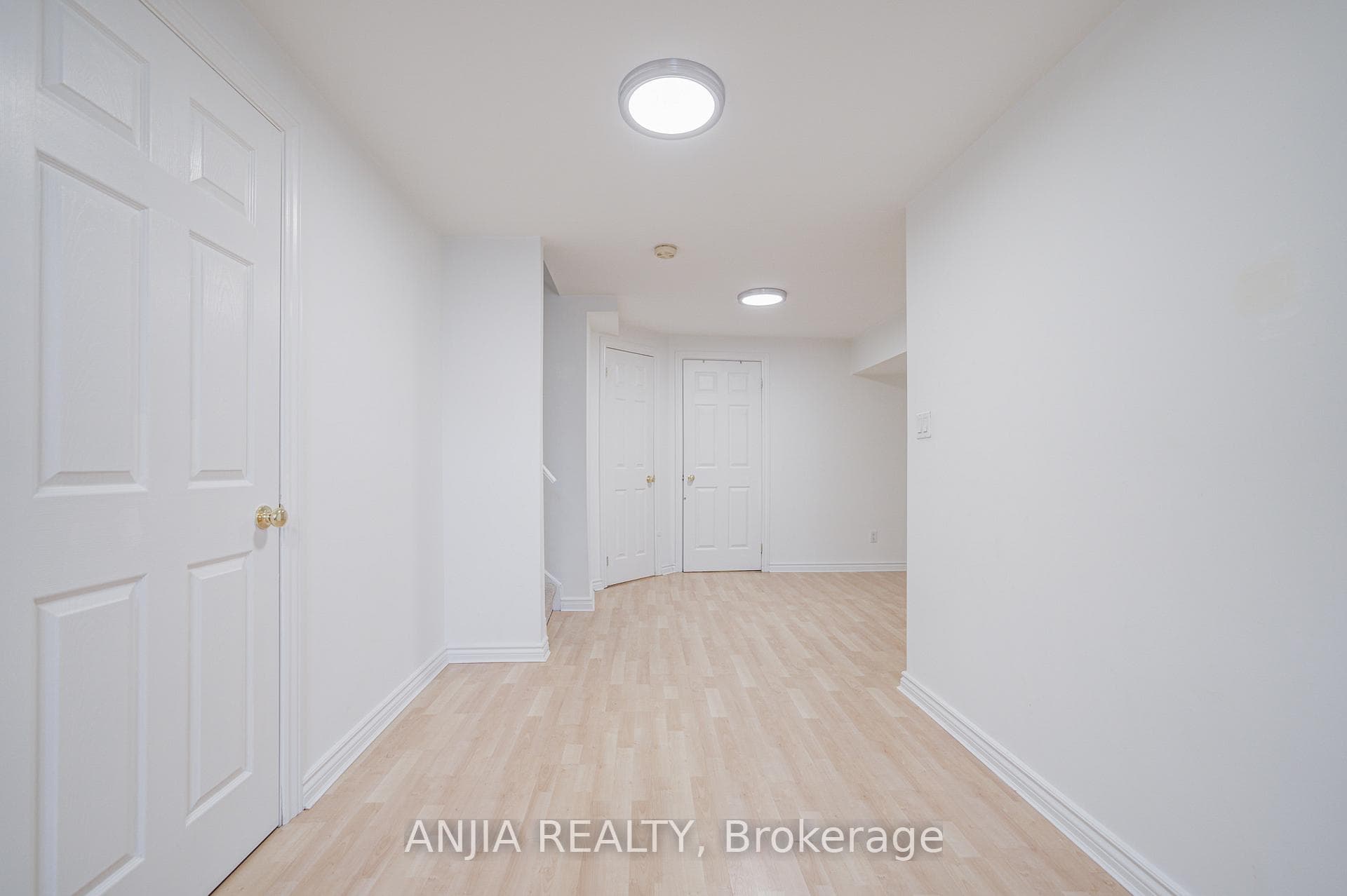 2033 Bur Oak Avenue photo 37
