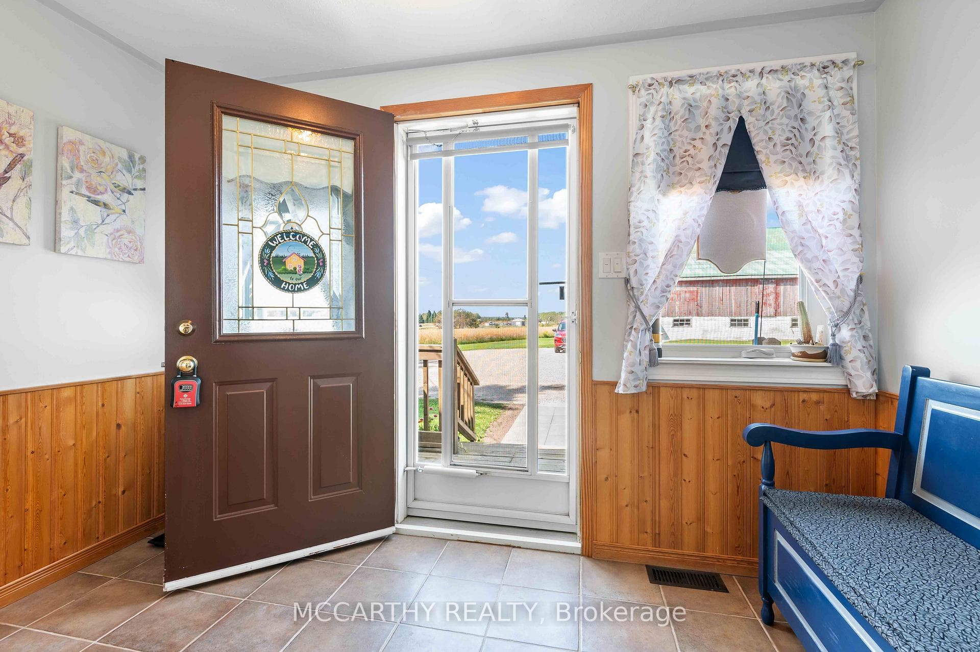 Side Entrance Foyer