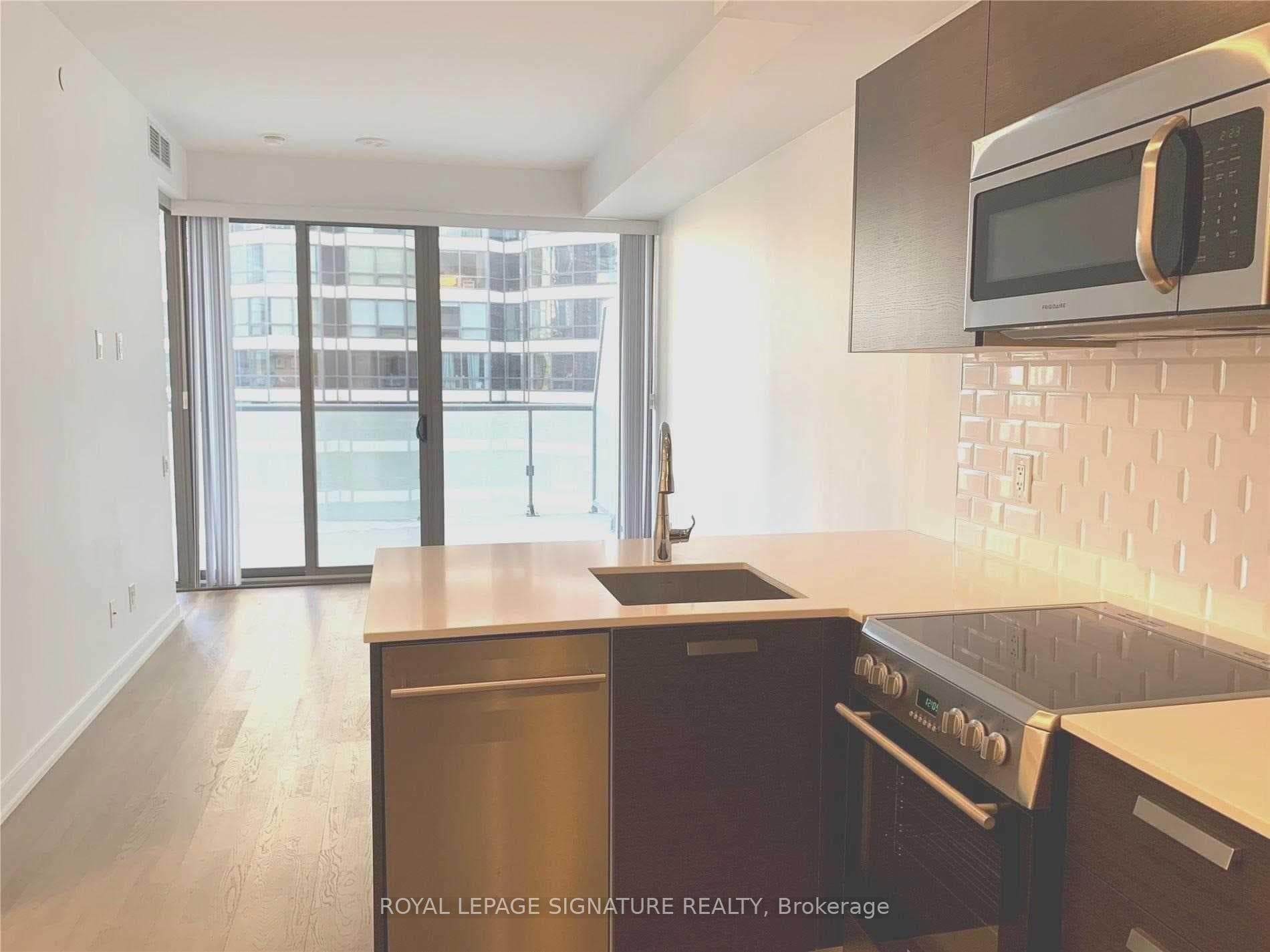 57 St Joseph Street Unit 1001 photo 7