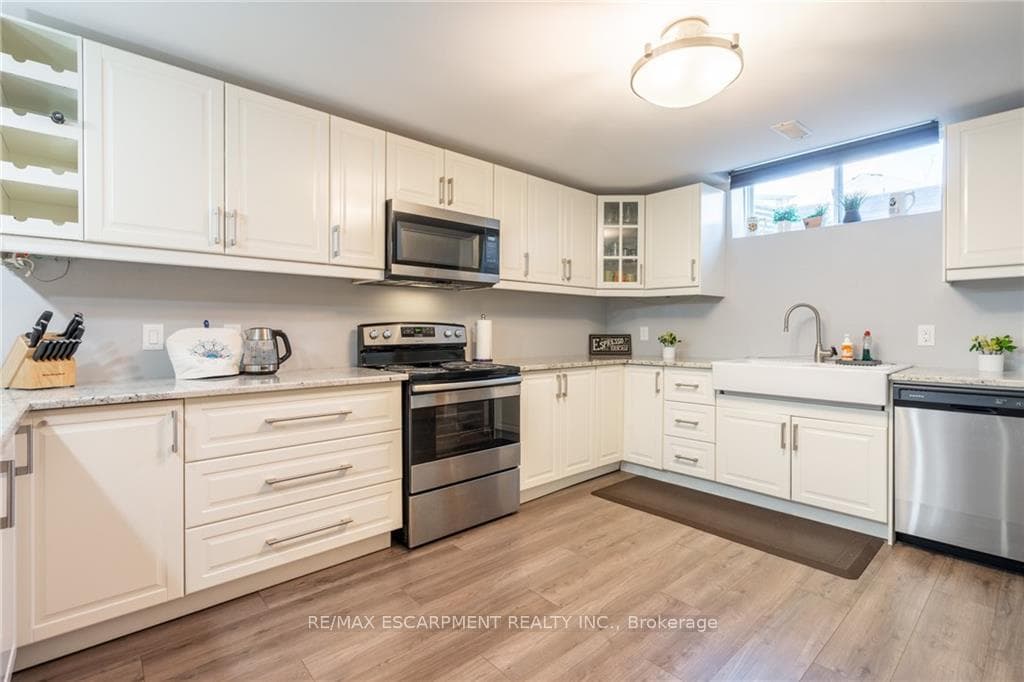 24 Sundance Crescent photo 28