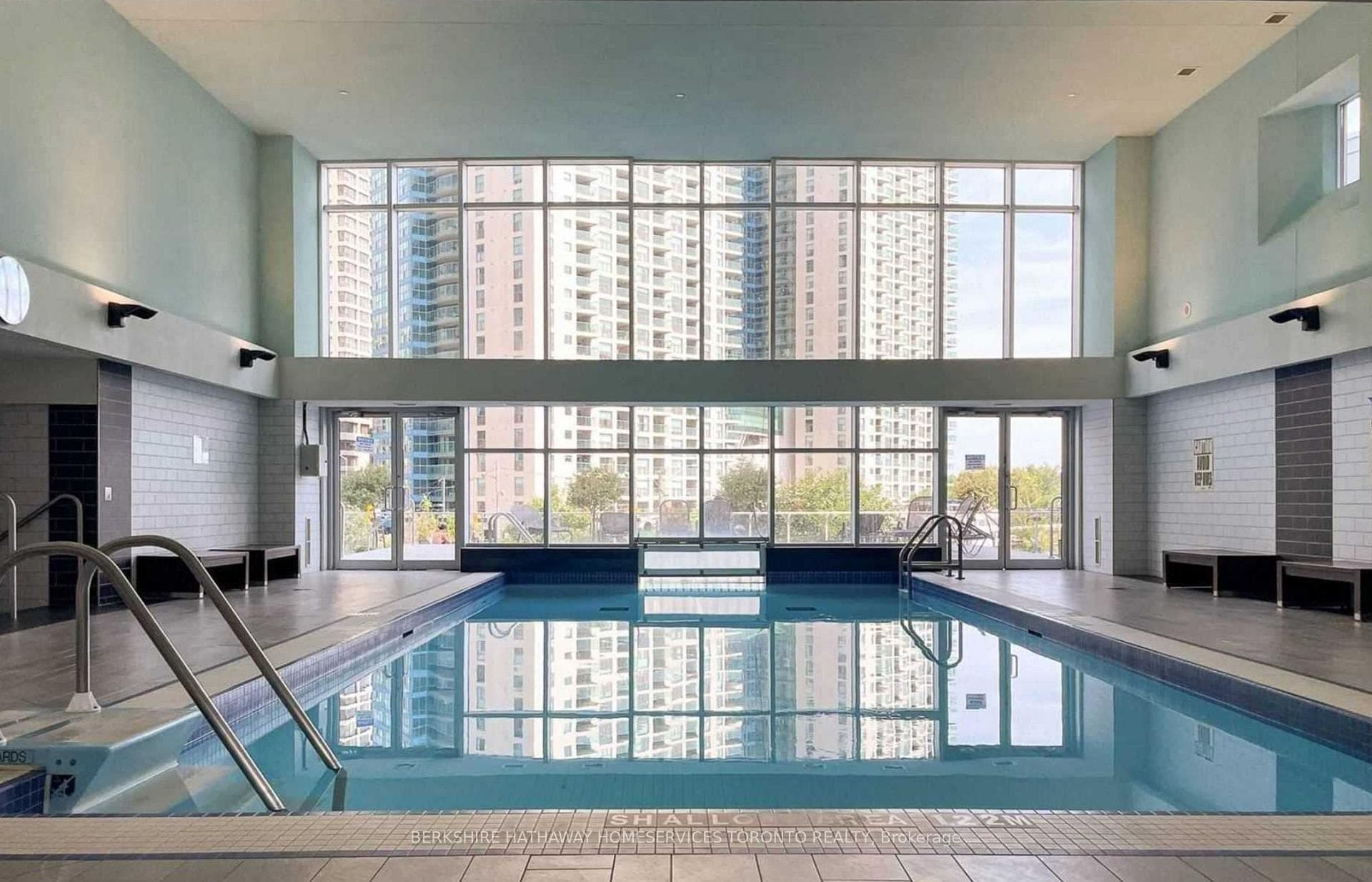 218 Queens Quay Unit 1711 photo 13