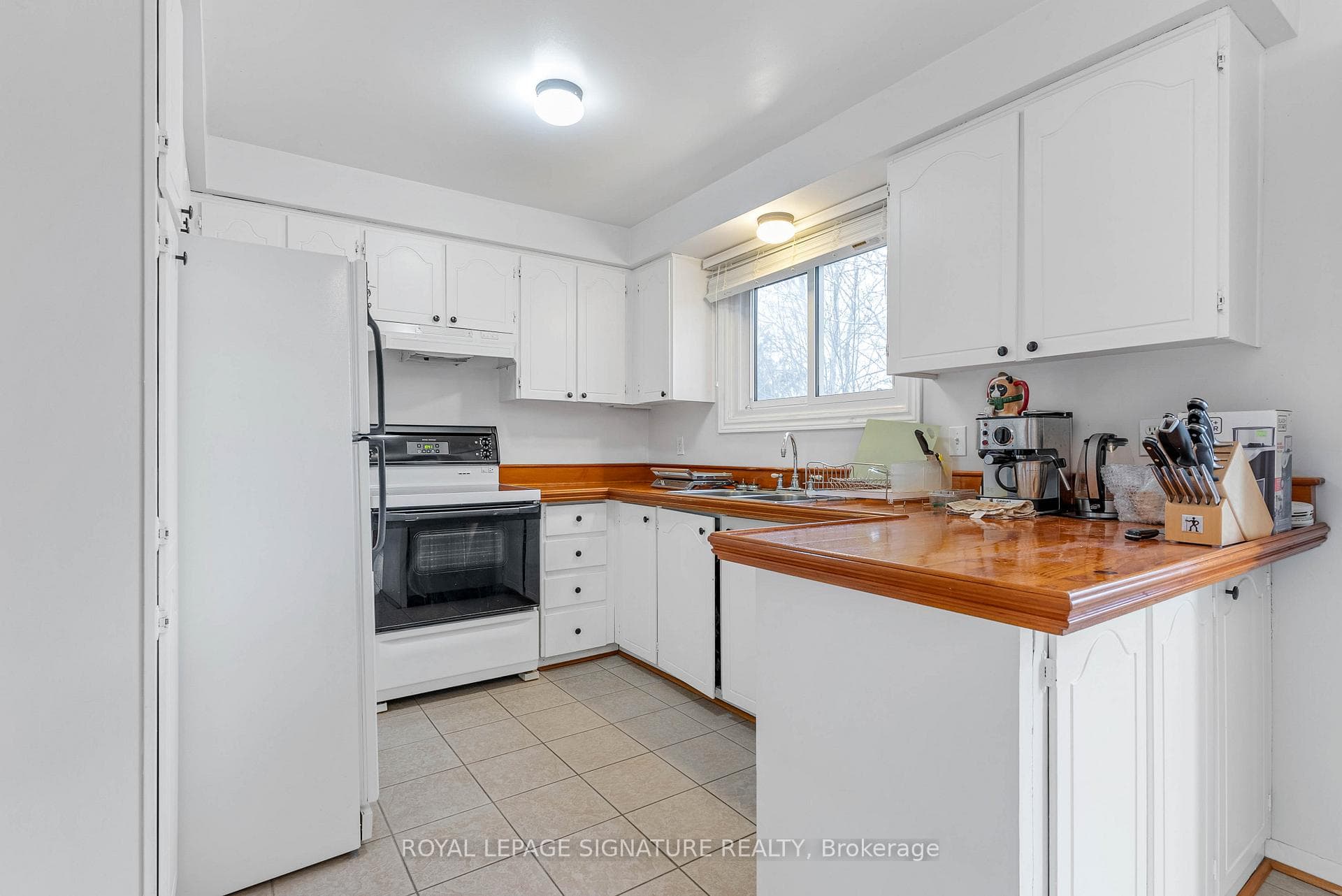 255 Plymouth Trail photo 19
