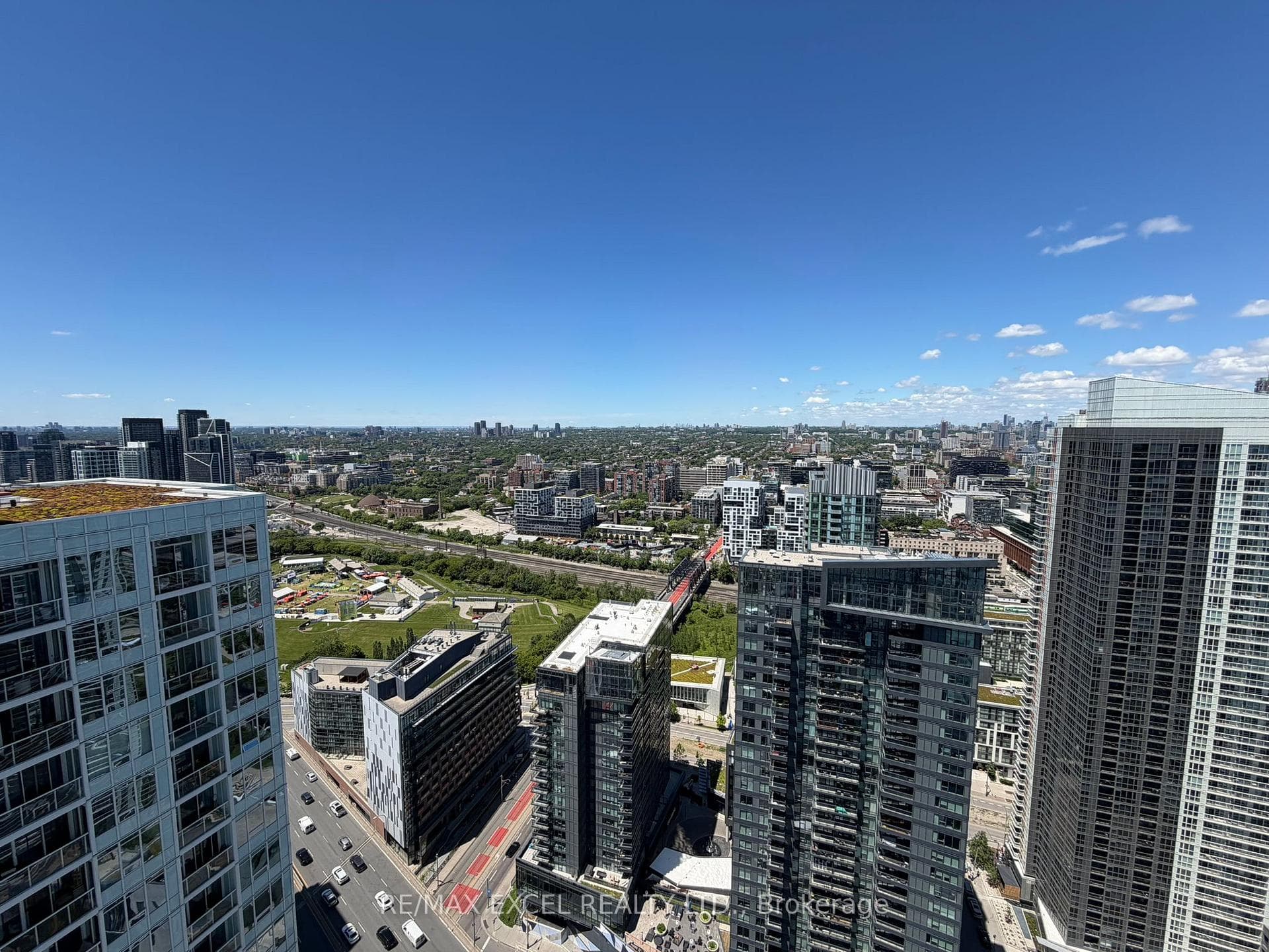 17 Bathurst Street Unit 4606 photo 1