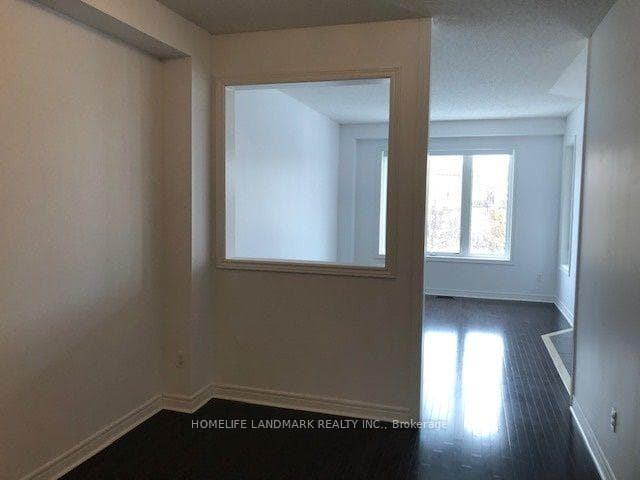 37 Napanee Street photo 9