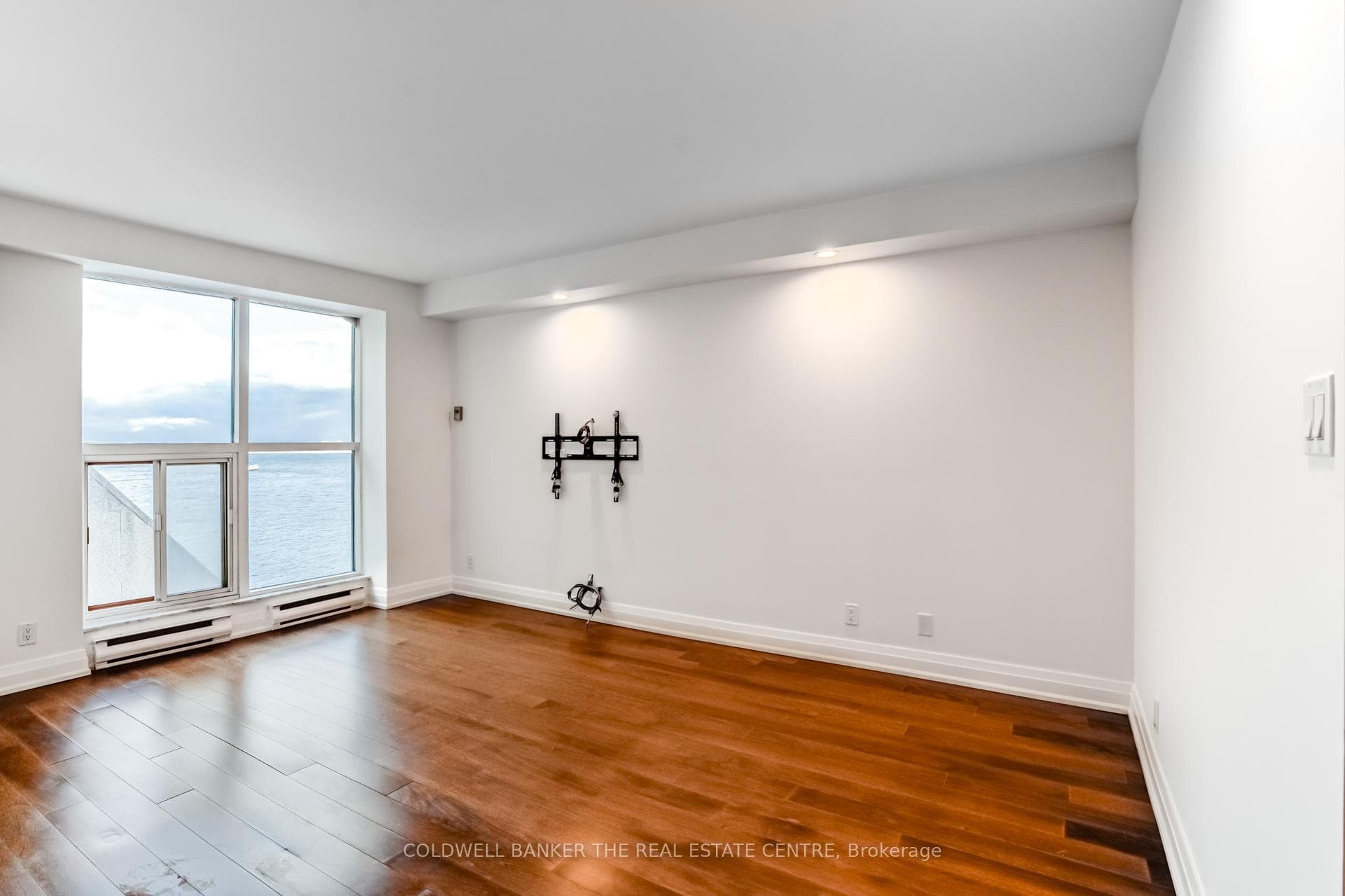 Spacious living room with water view